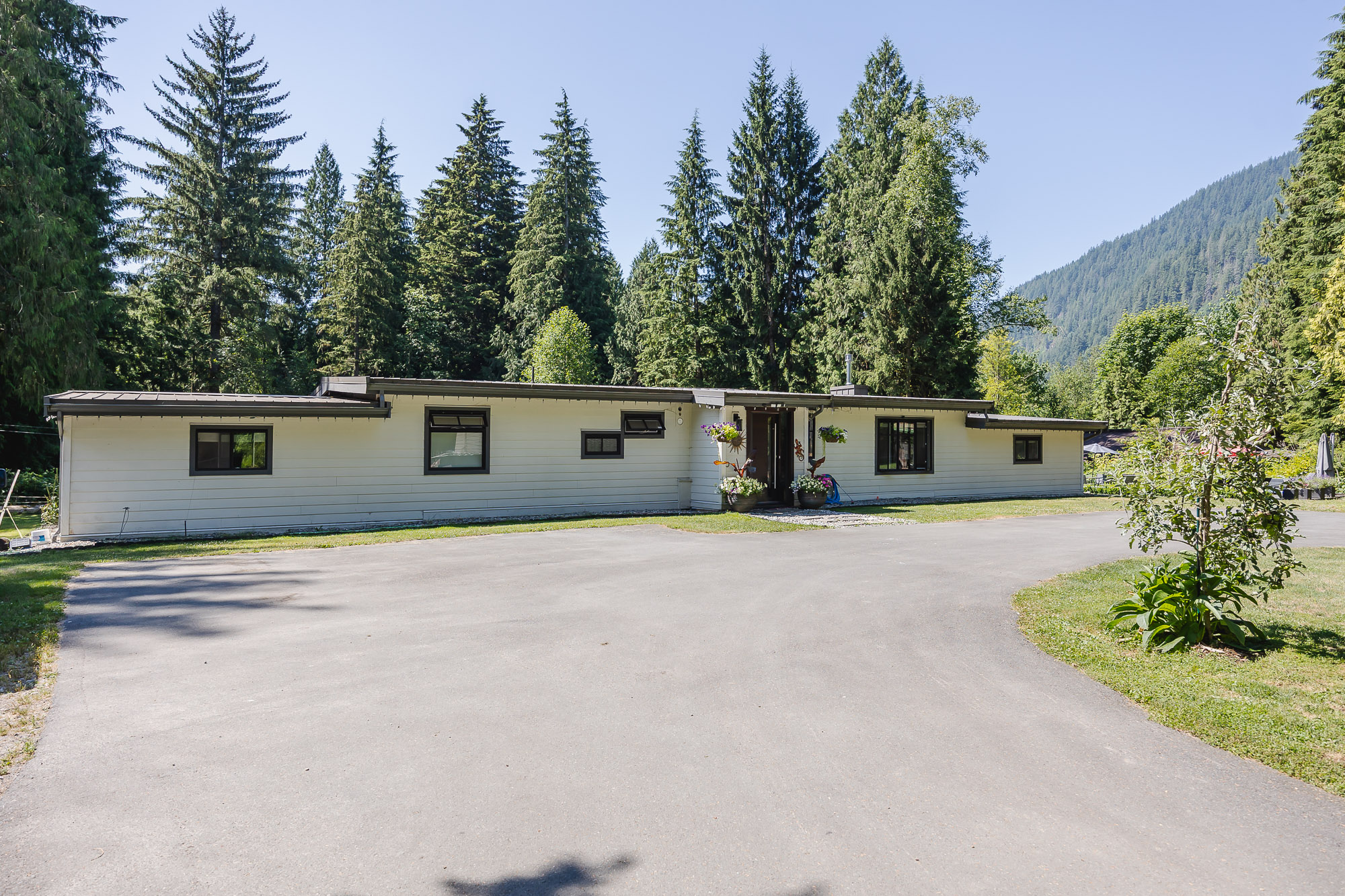 35406 Durieu Road, Mission