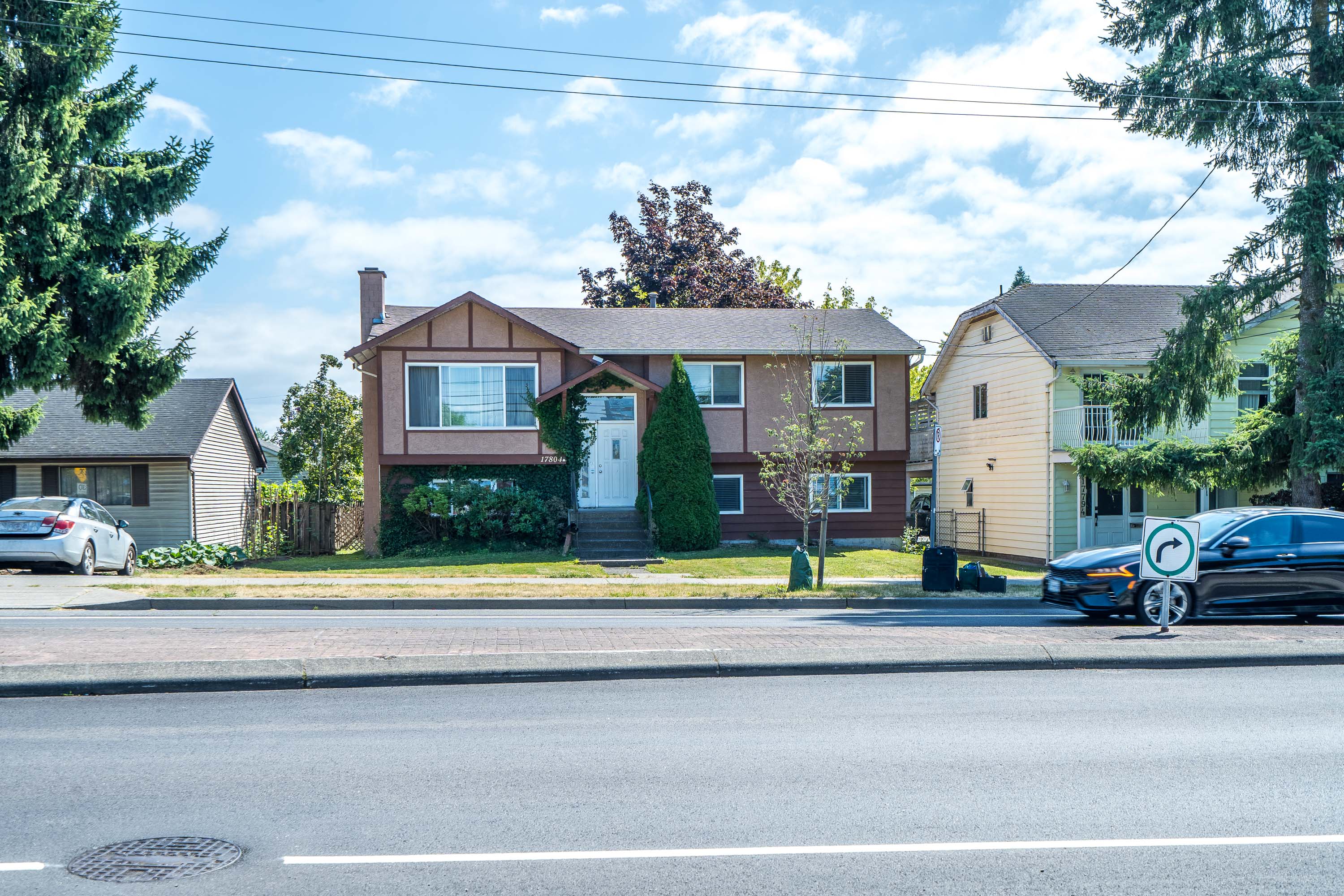 17804 60 Avenue, Surrey