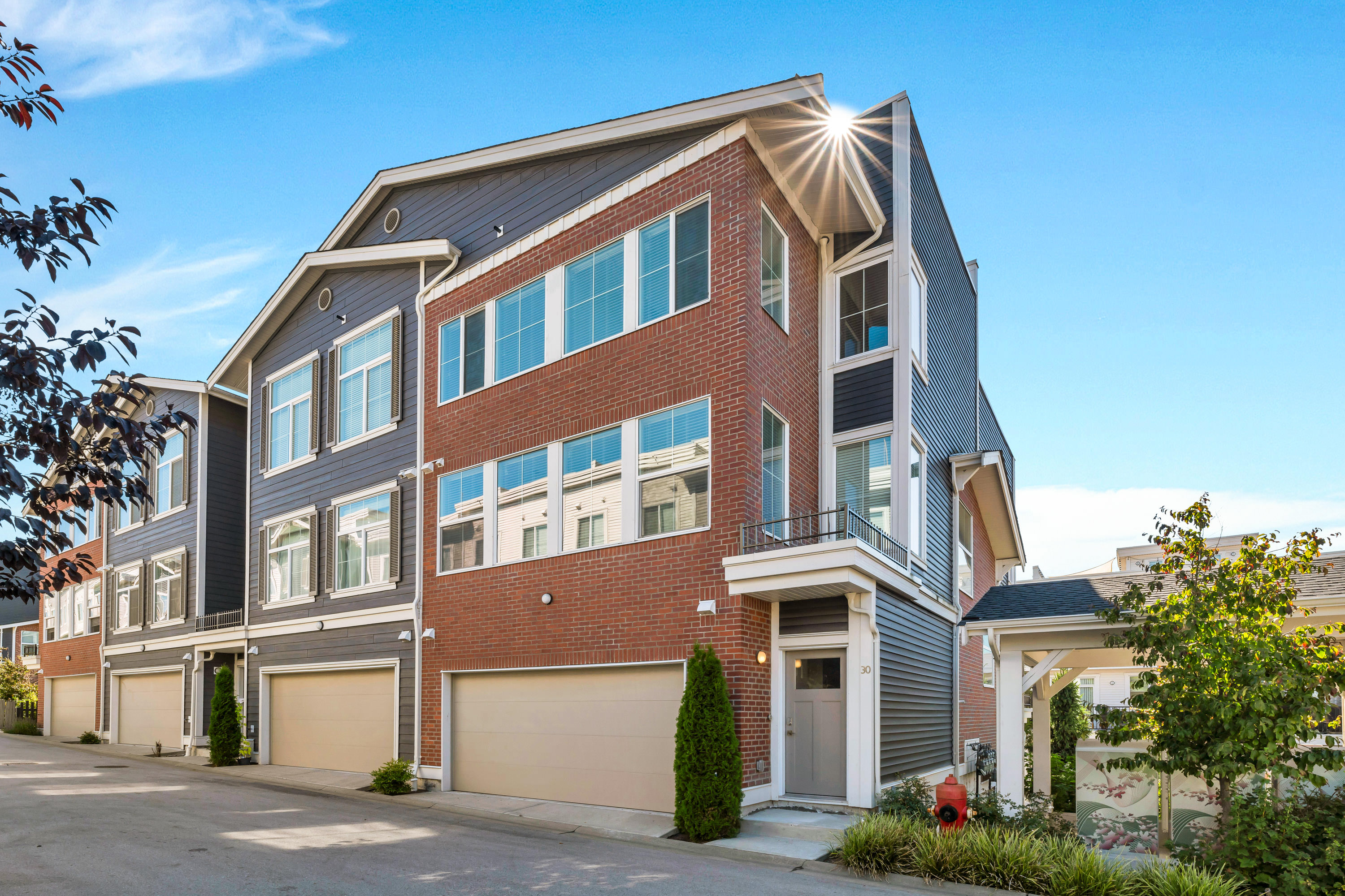 30 - 8371 202B Street, Langley