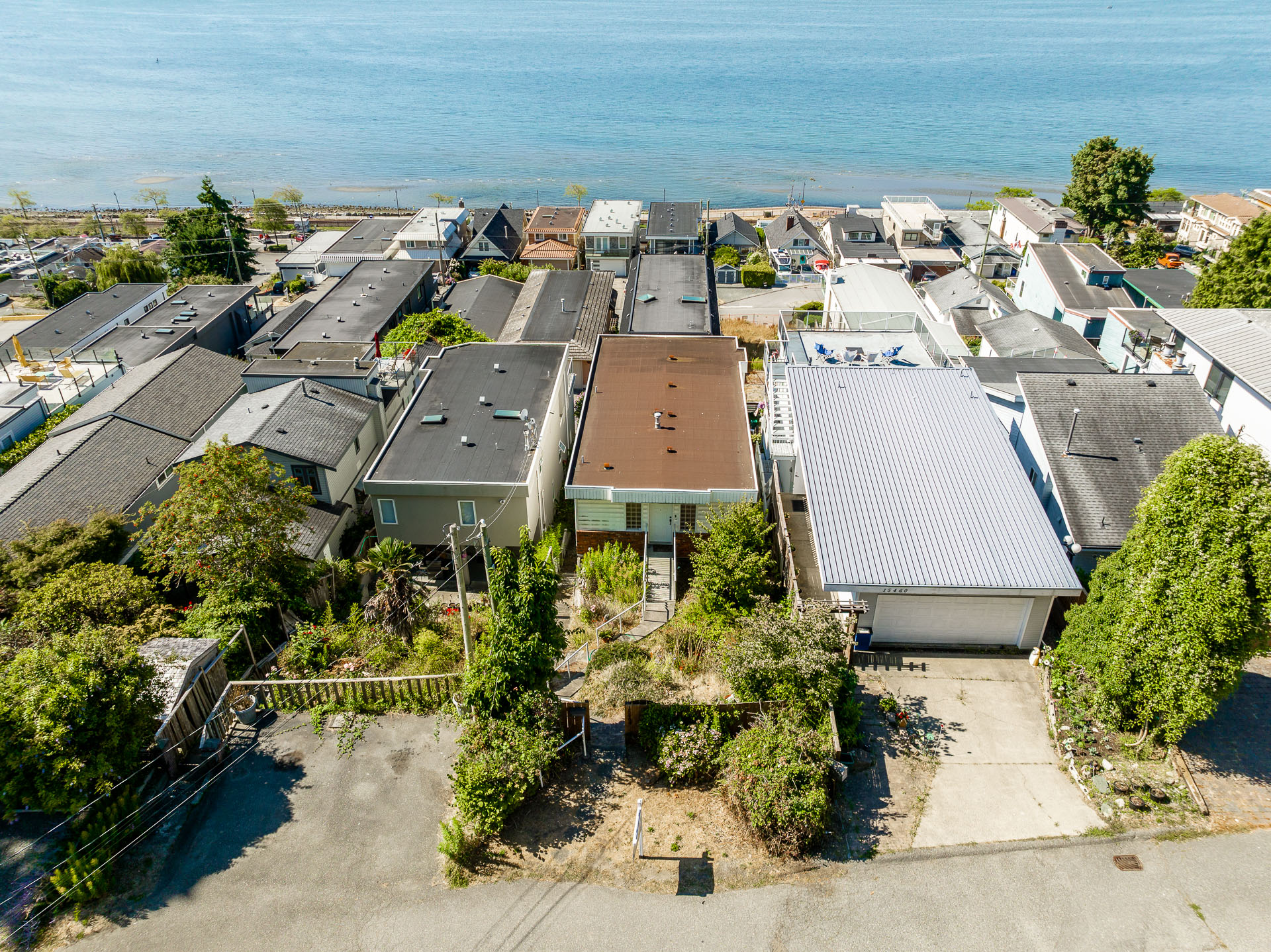 15464 Columbia Avenue, White Rock