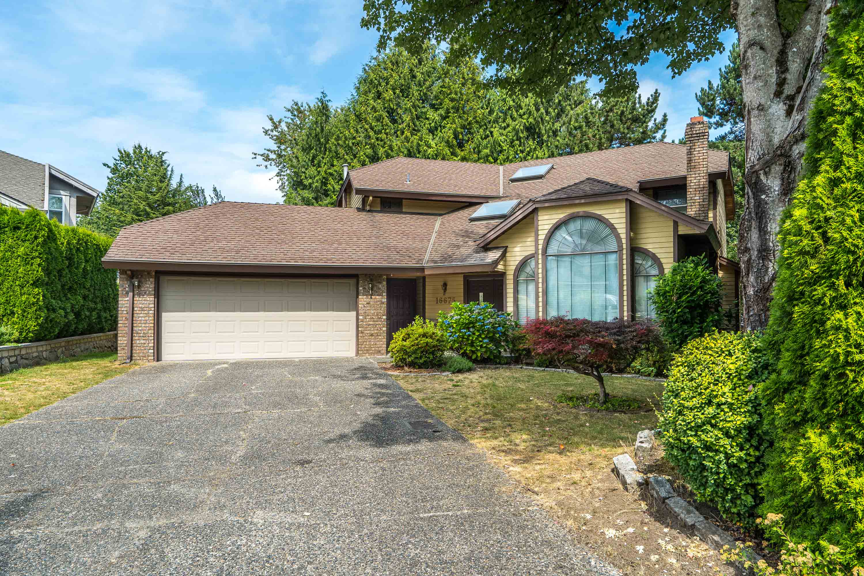 16675 Mapletree Close, Surrey