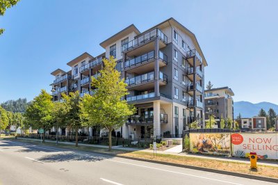 Virtual tour for Natalie Costanzino