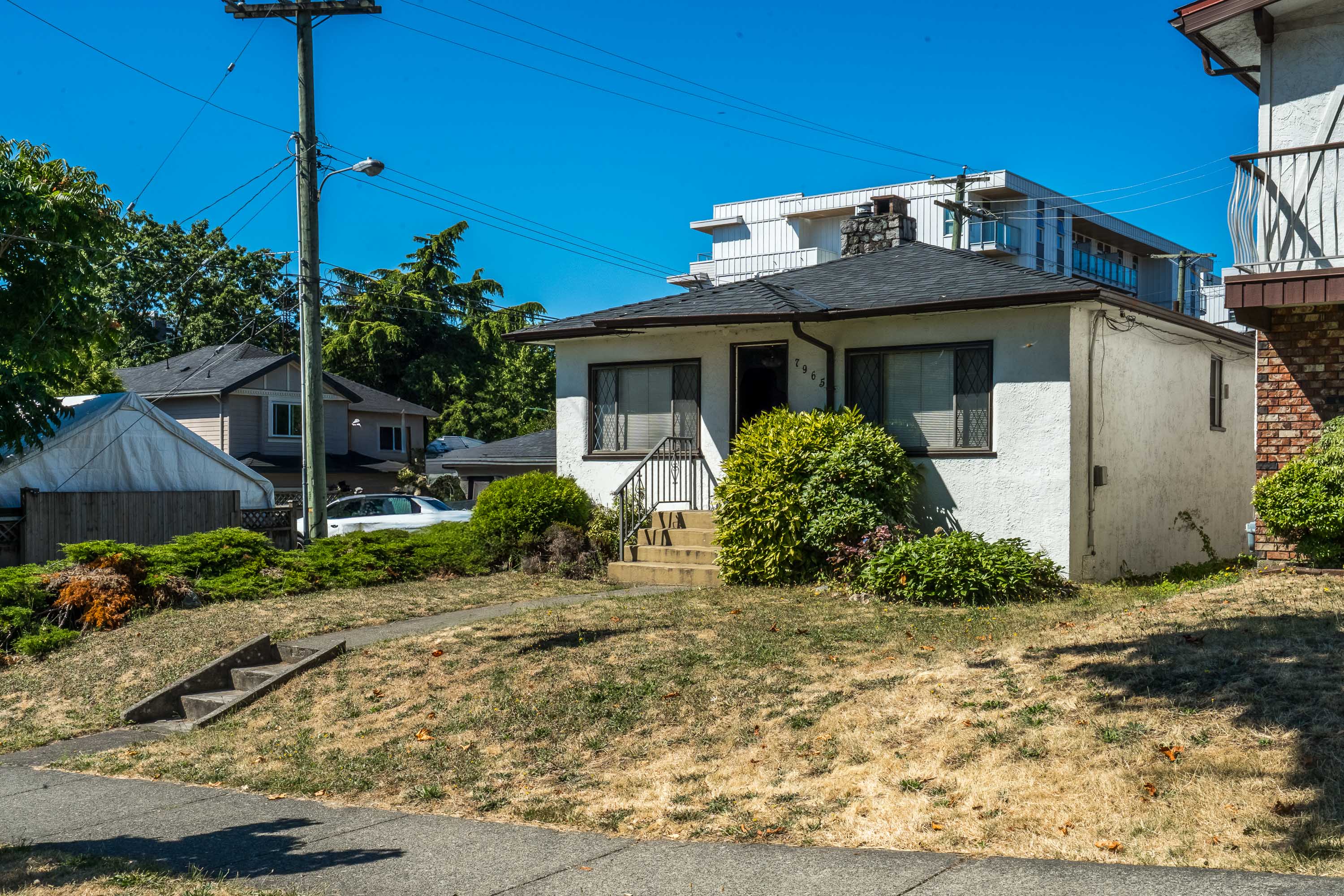 7965 Ontario Street, Vancouver