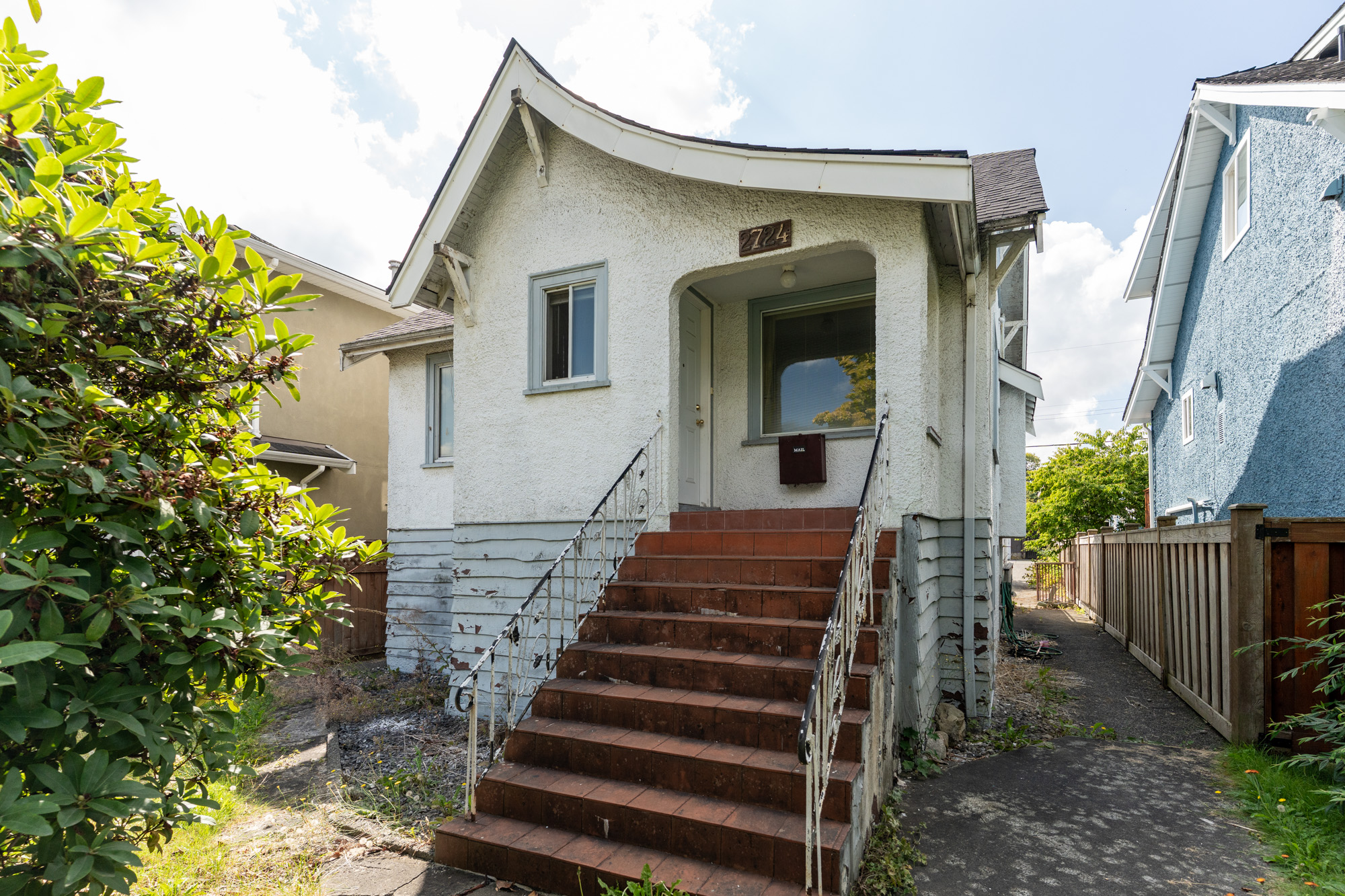 2724 Charles Street, Vancouver