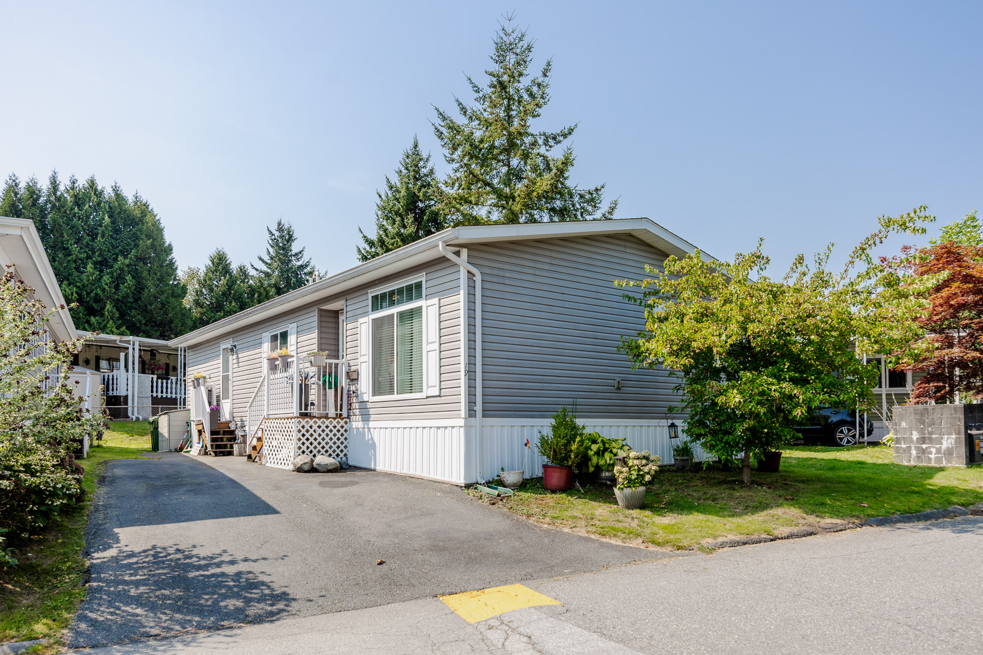 19 - 8220 King George Blvd, Surrey