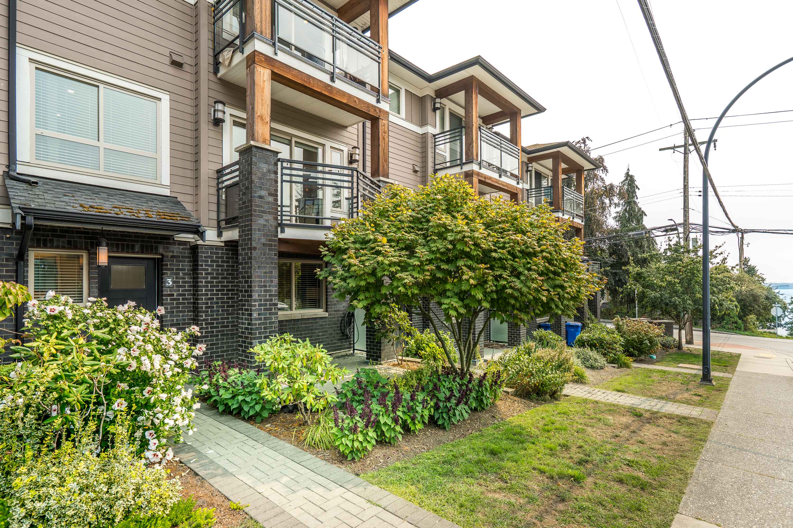 3 - 1424 Everall Street, Surrey