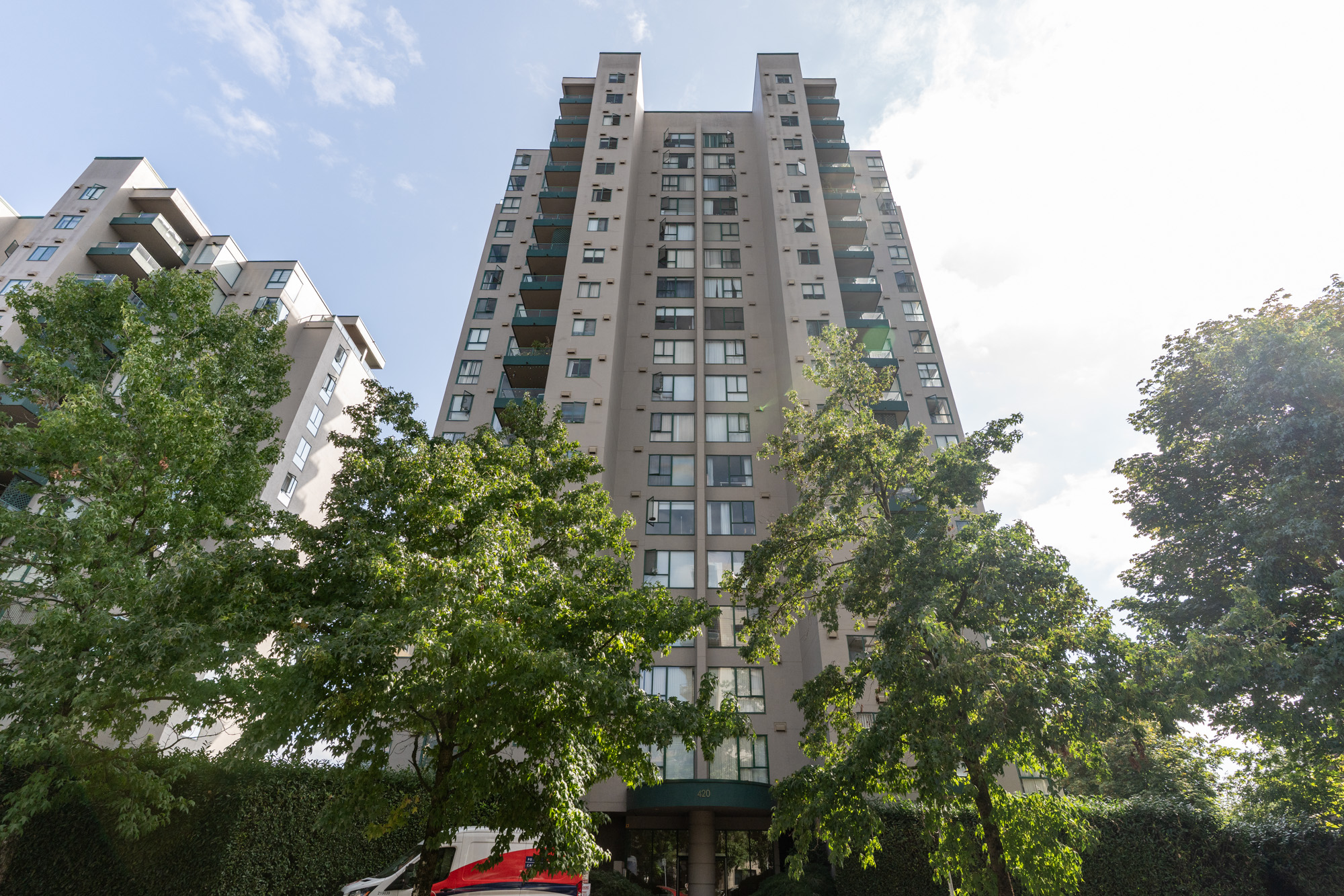 703 - 420 Carnarvon Street, New Westminster