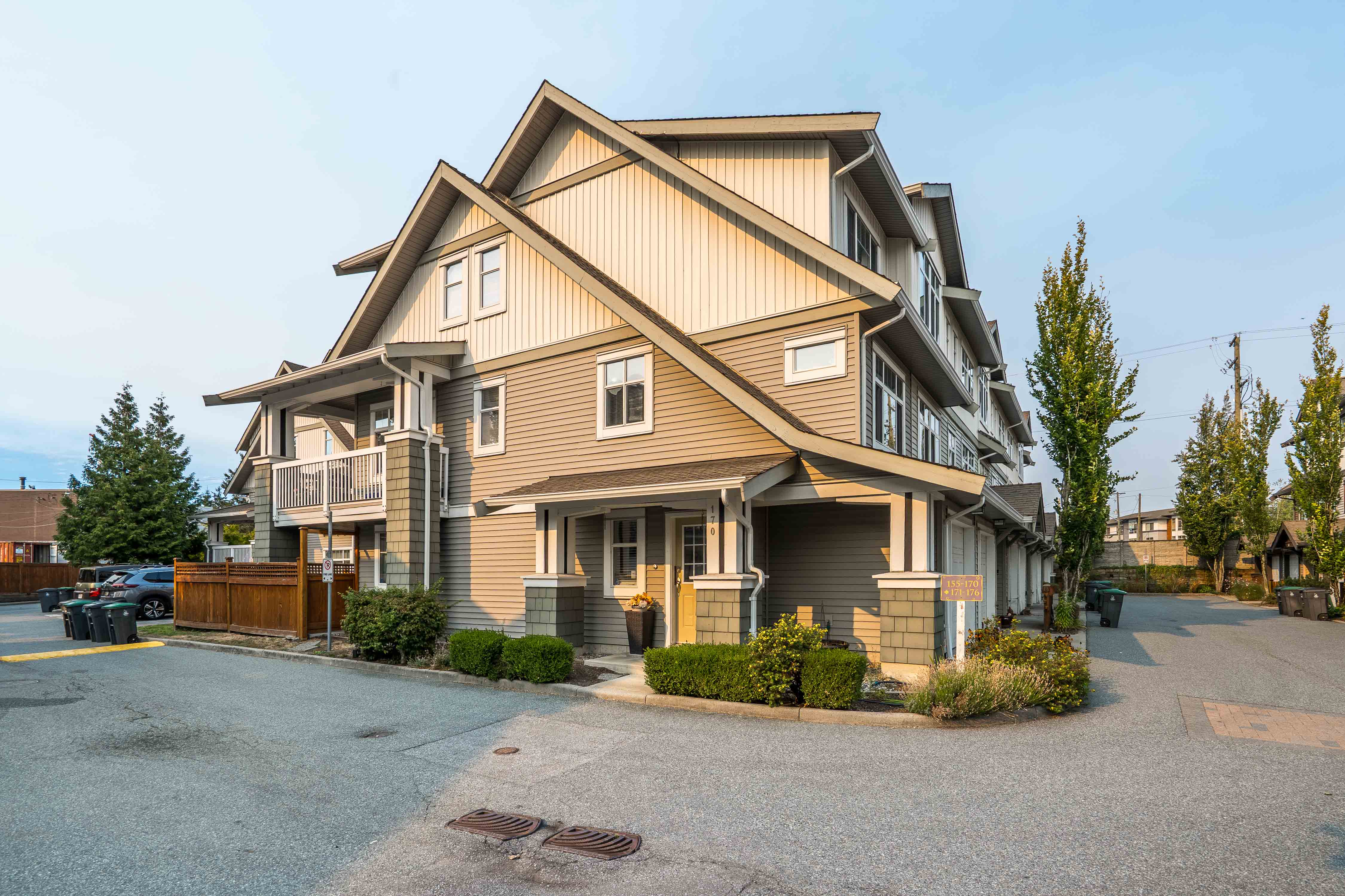 170 - 16177 83 Avenue, Surrey