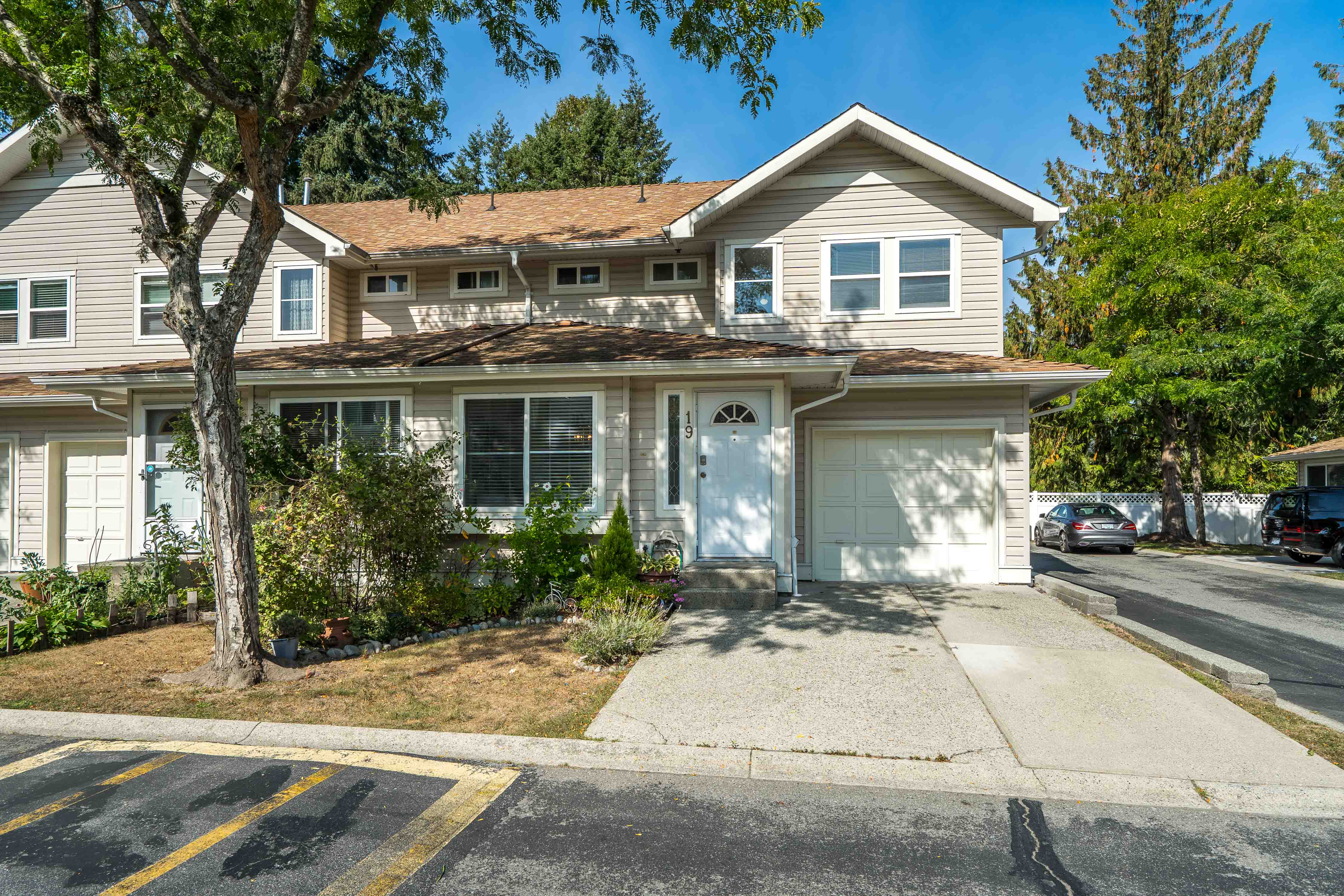 19 - 11870 232 Street, Maple Ridge