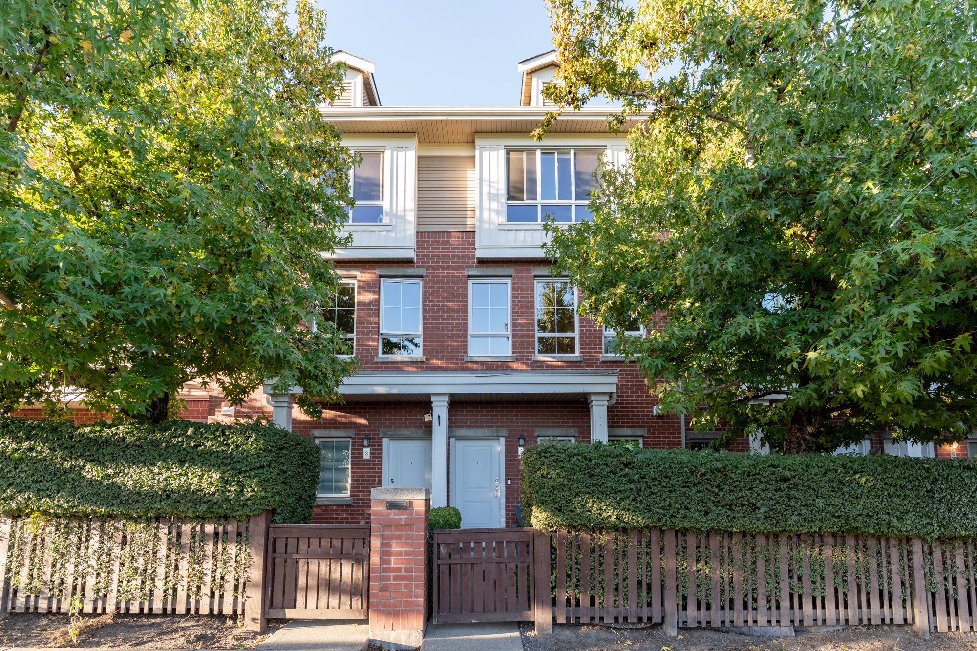 4 - 19505 68A Avenue, Surrey
