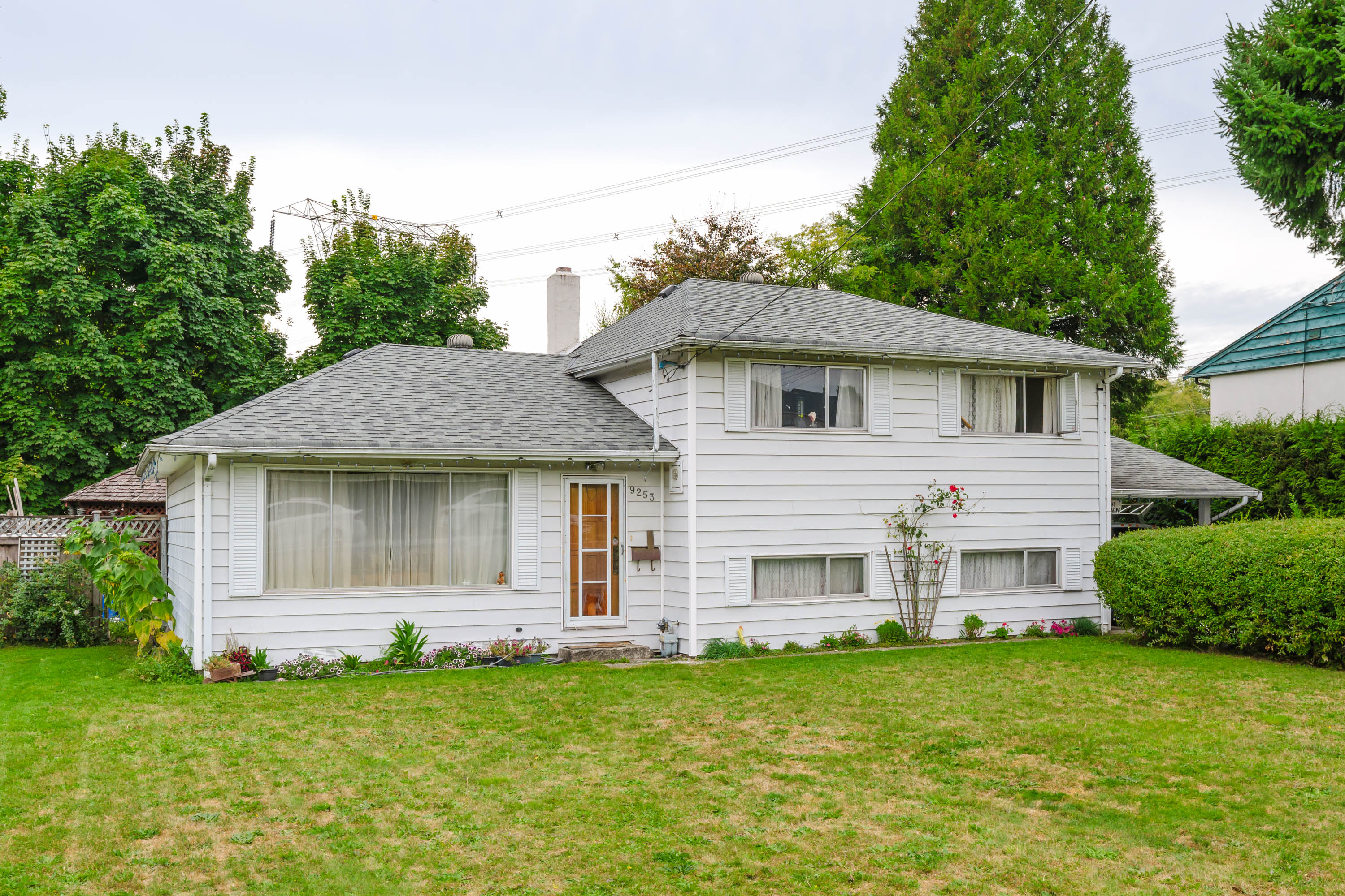 9253 137A Street, Surrey