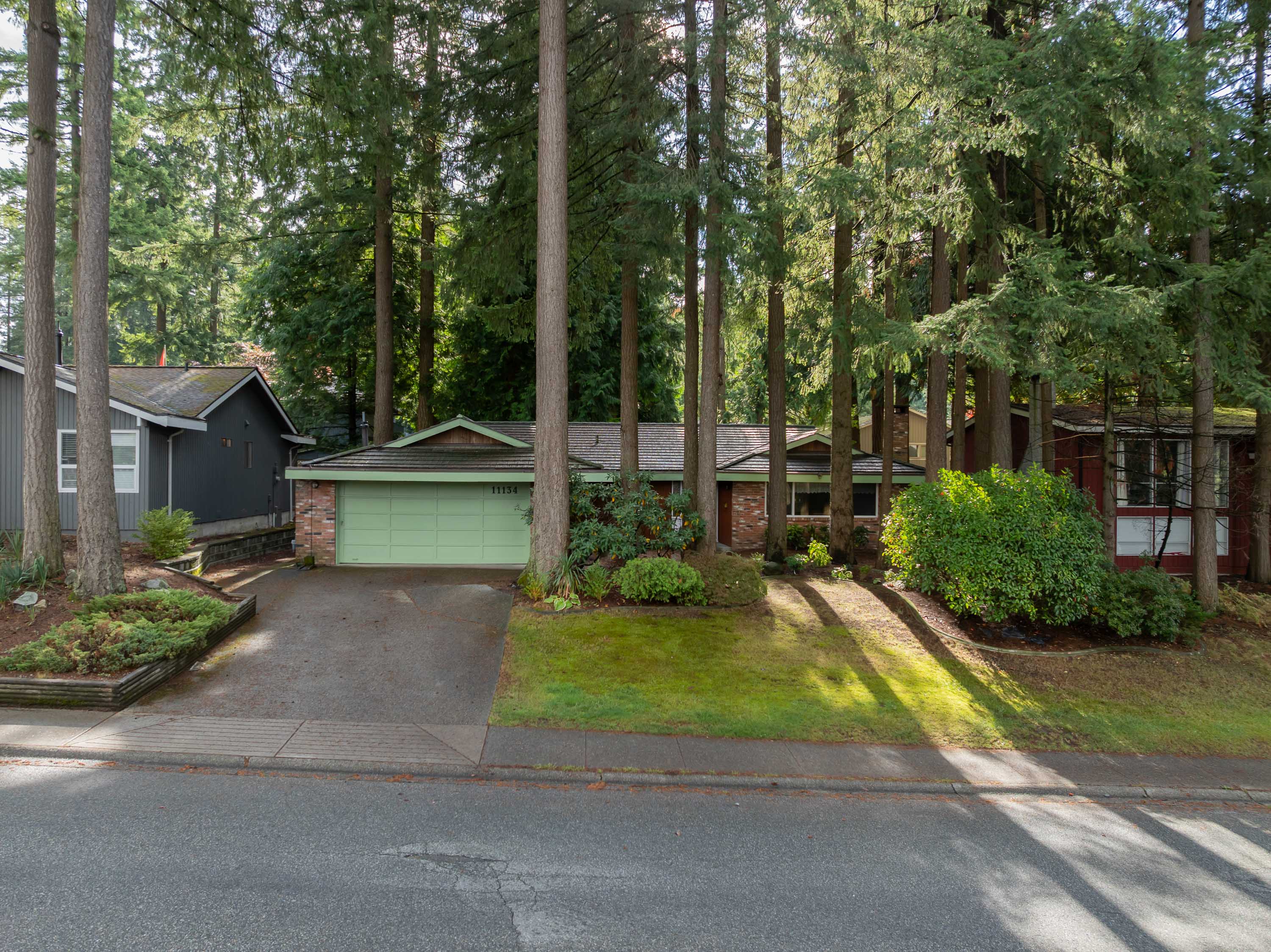 11134 Lyon Road, Delta