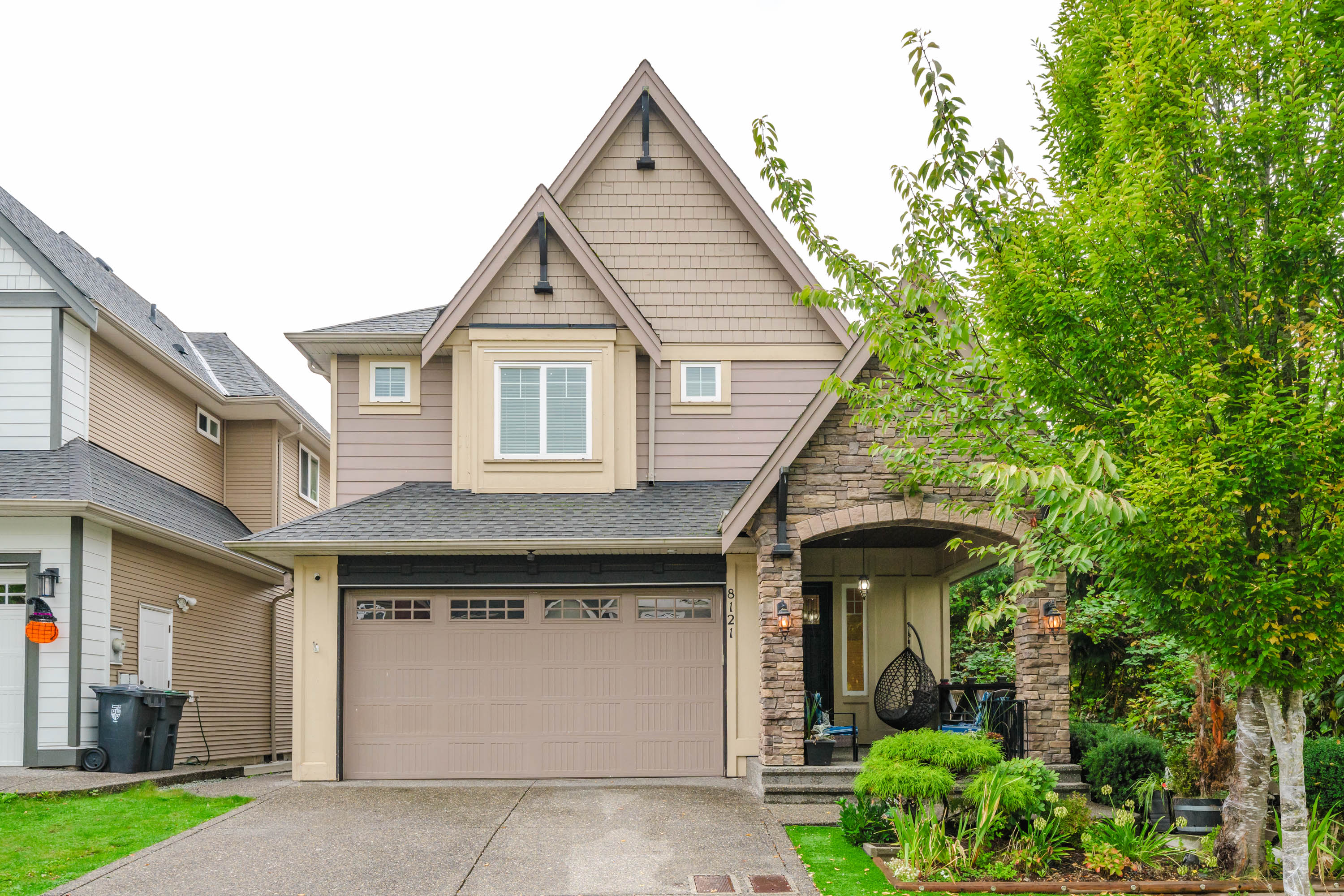8121 210A Street, Langley