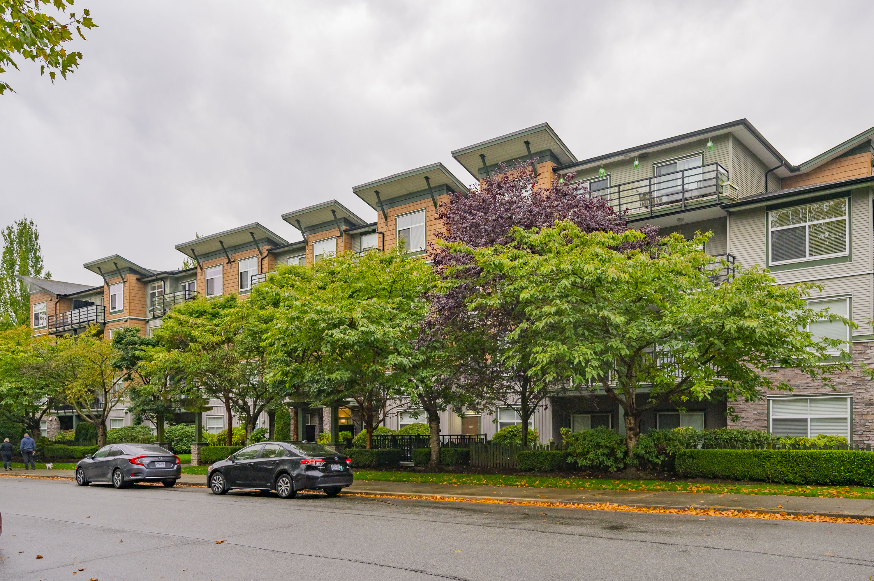 303 - 8183 121A Street, Surrey