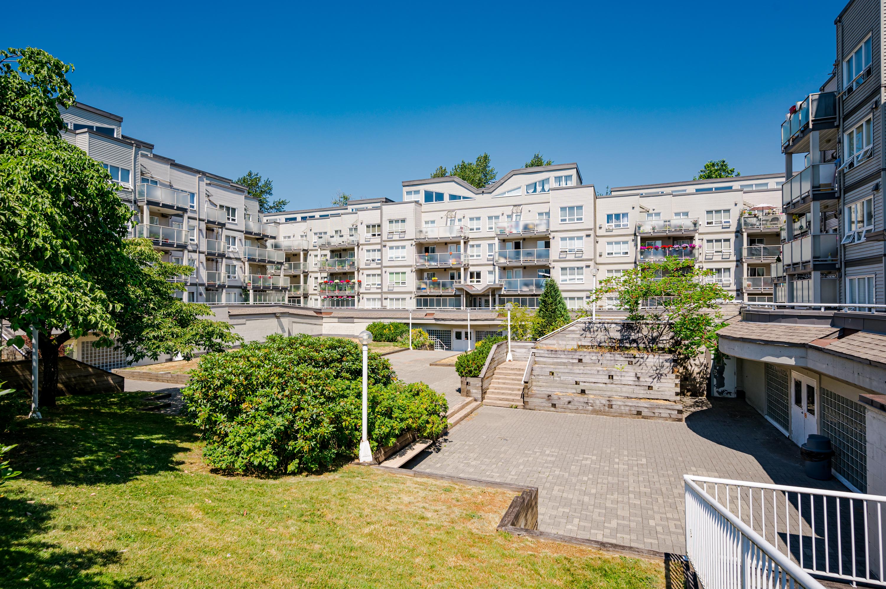 415 - 14377 103 Avenue, Surrey