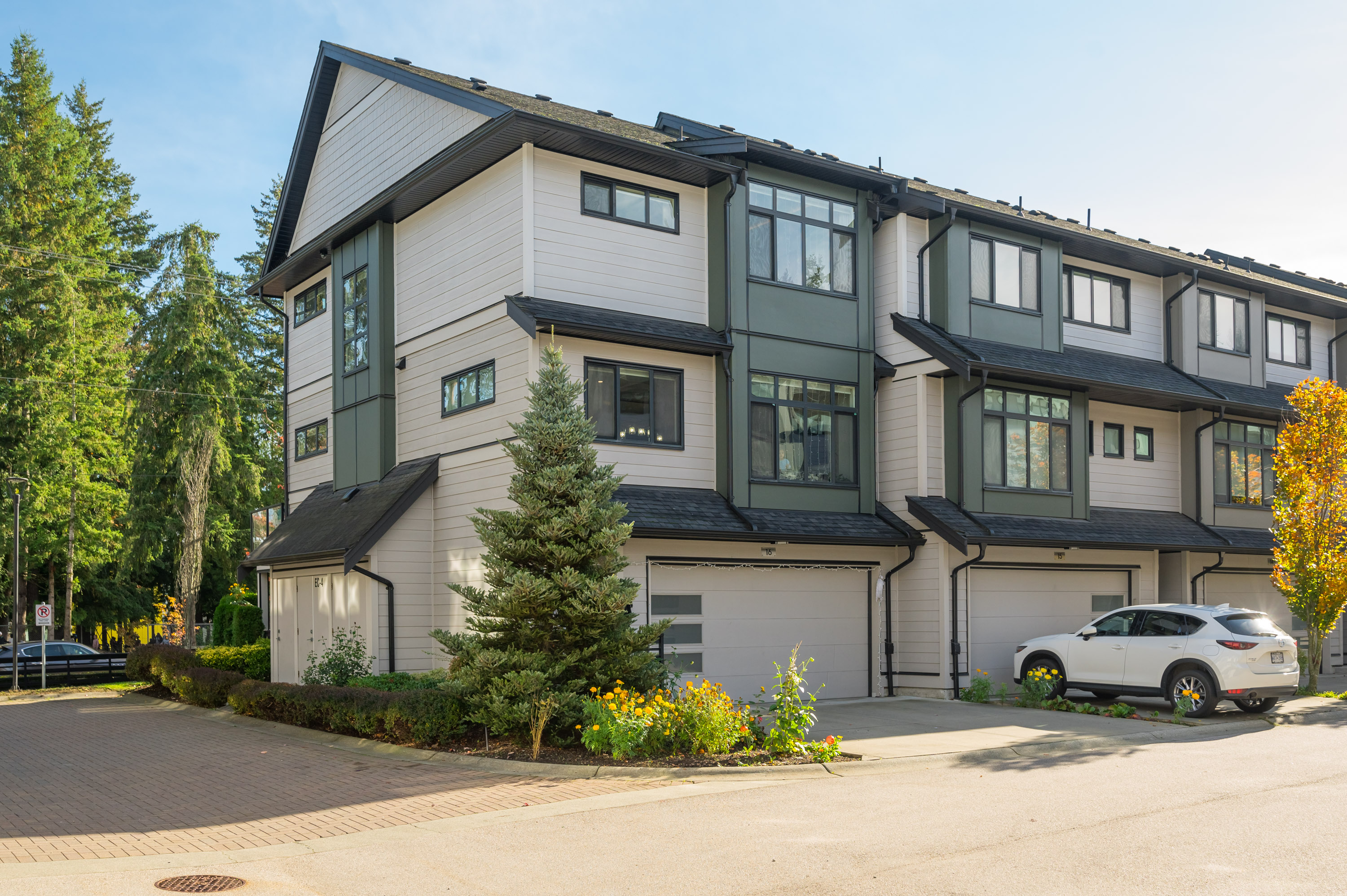 16 - 15177 60 Avenue, Surrey