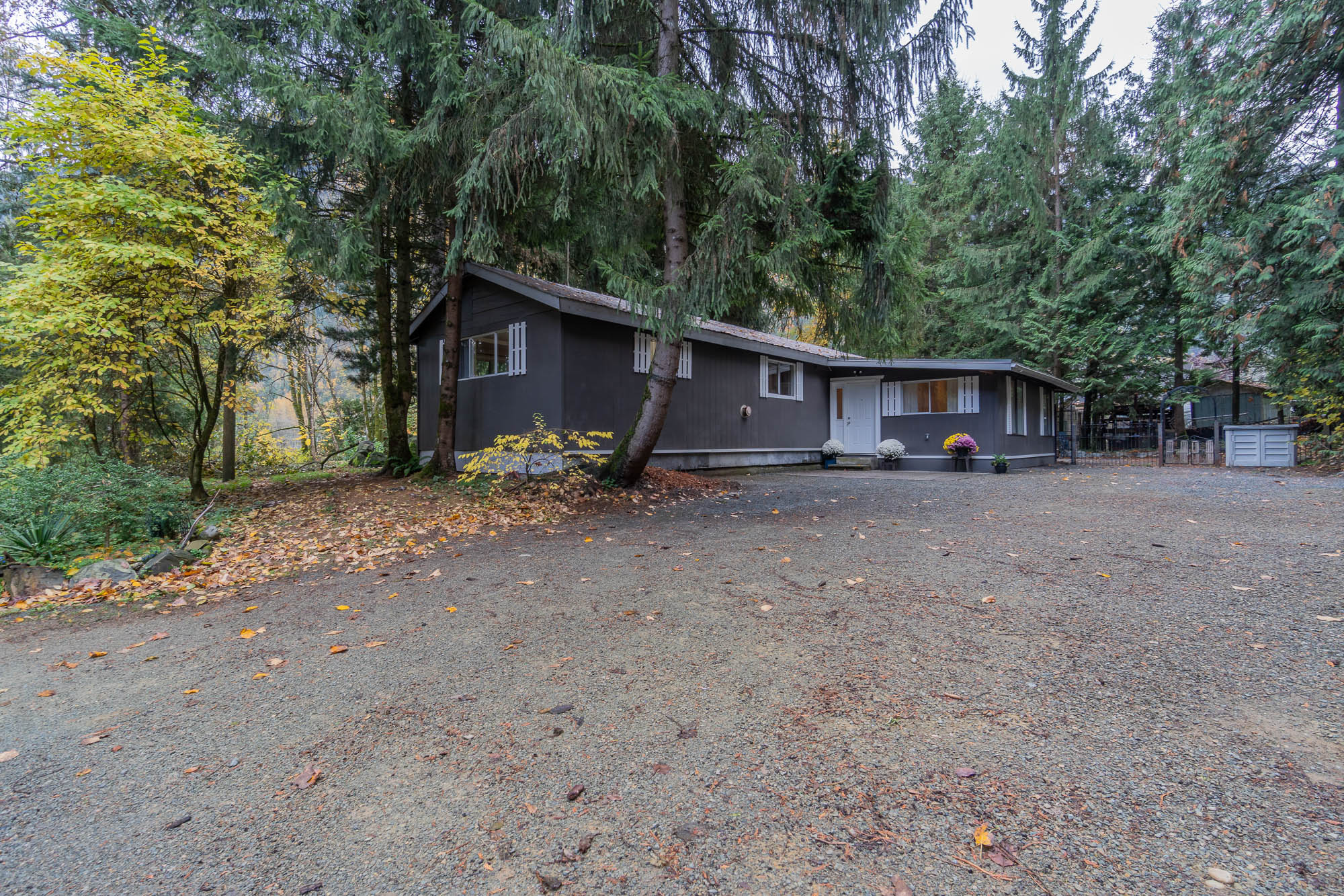 10821 North Popkum Road, Chilliwack