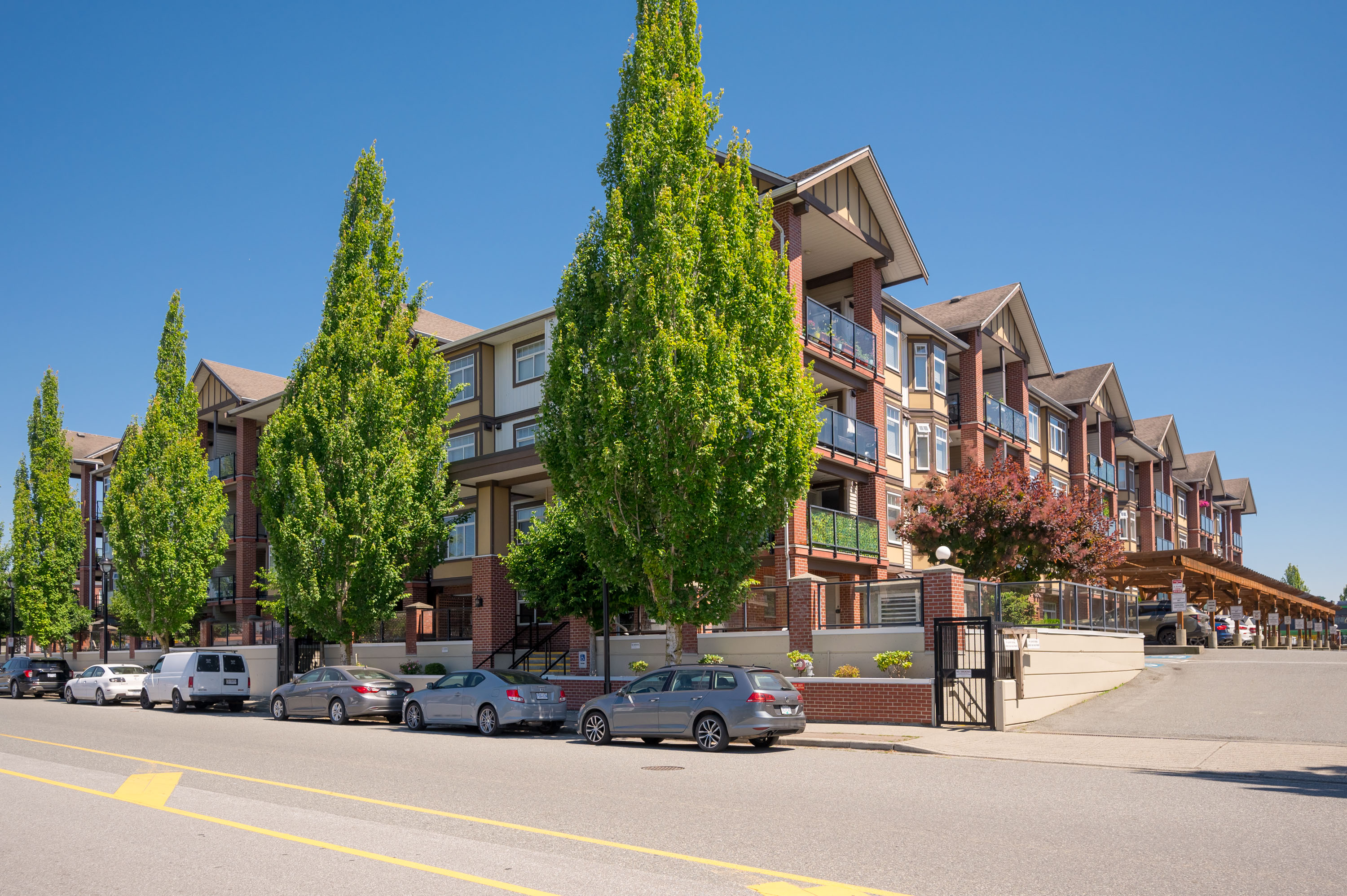 330 - 5660 201A Street, Langley