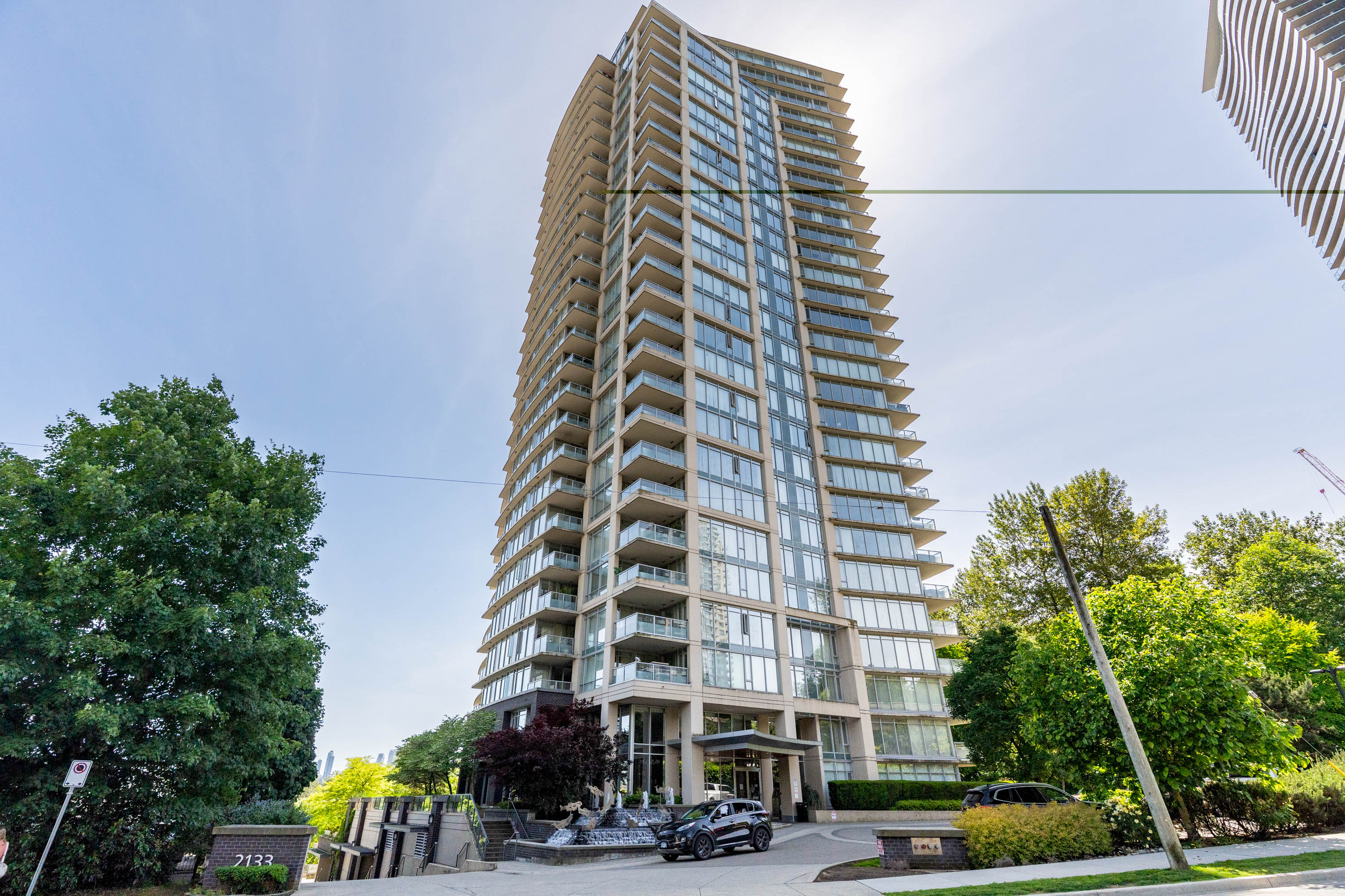 2201 - 2133 Douglas Road, Burnaby