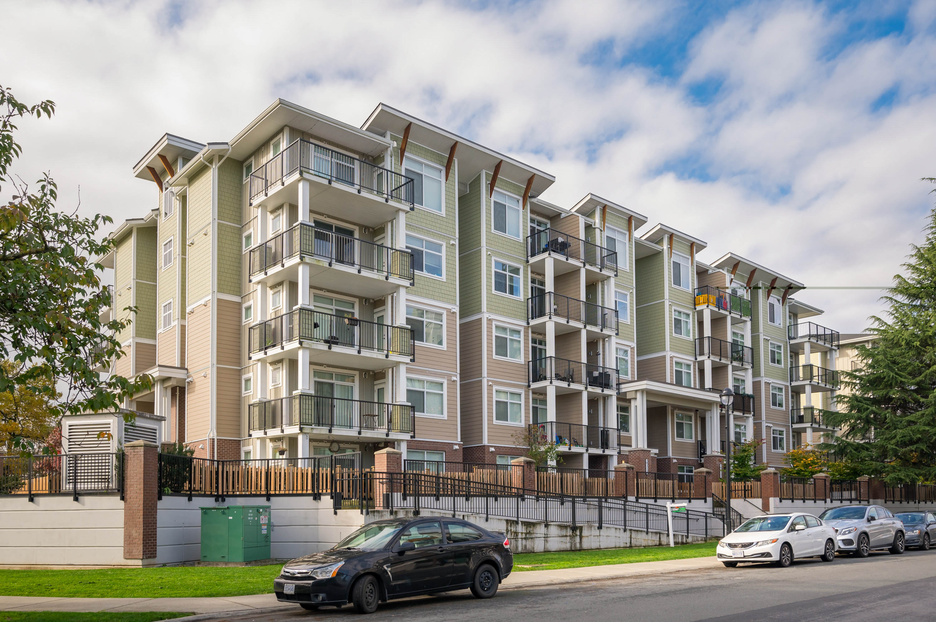 111 - 20696 Eastleigh Crescent, Langley