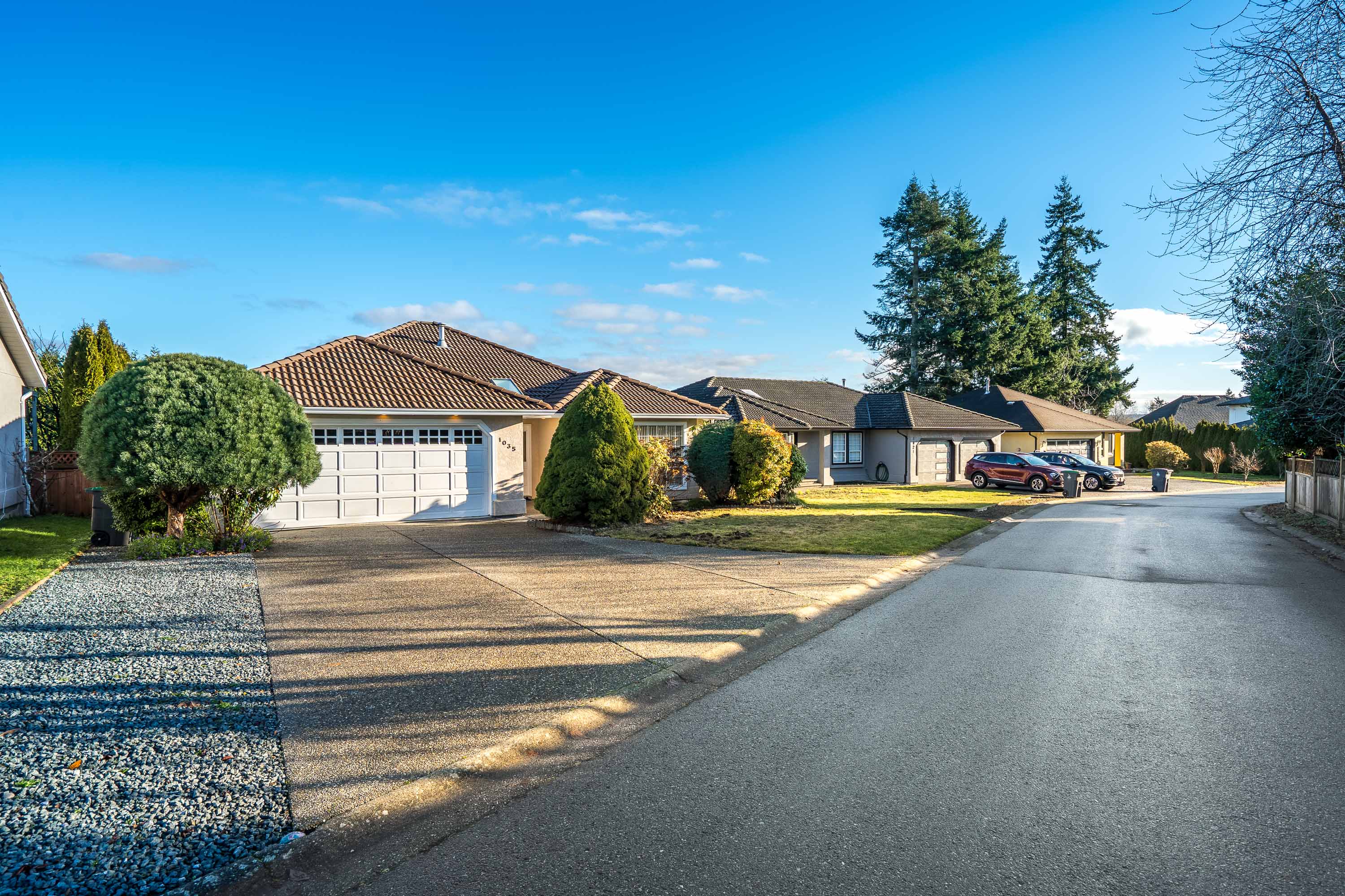1035 King George Blvd, Surrey