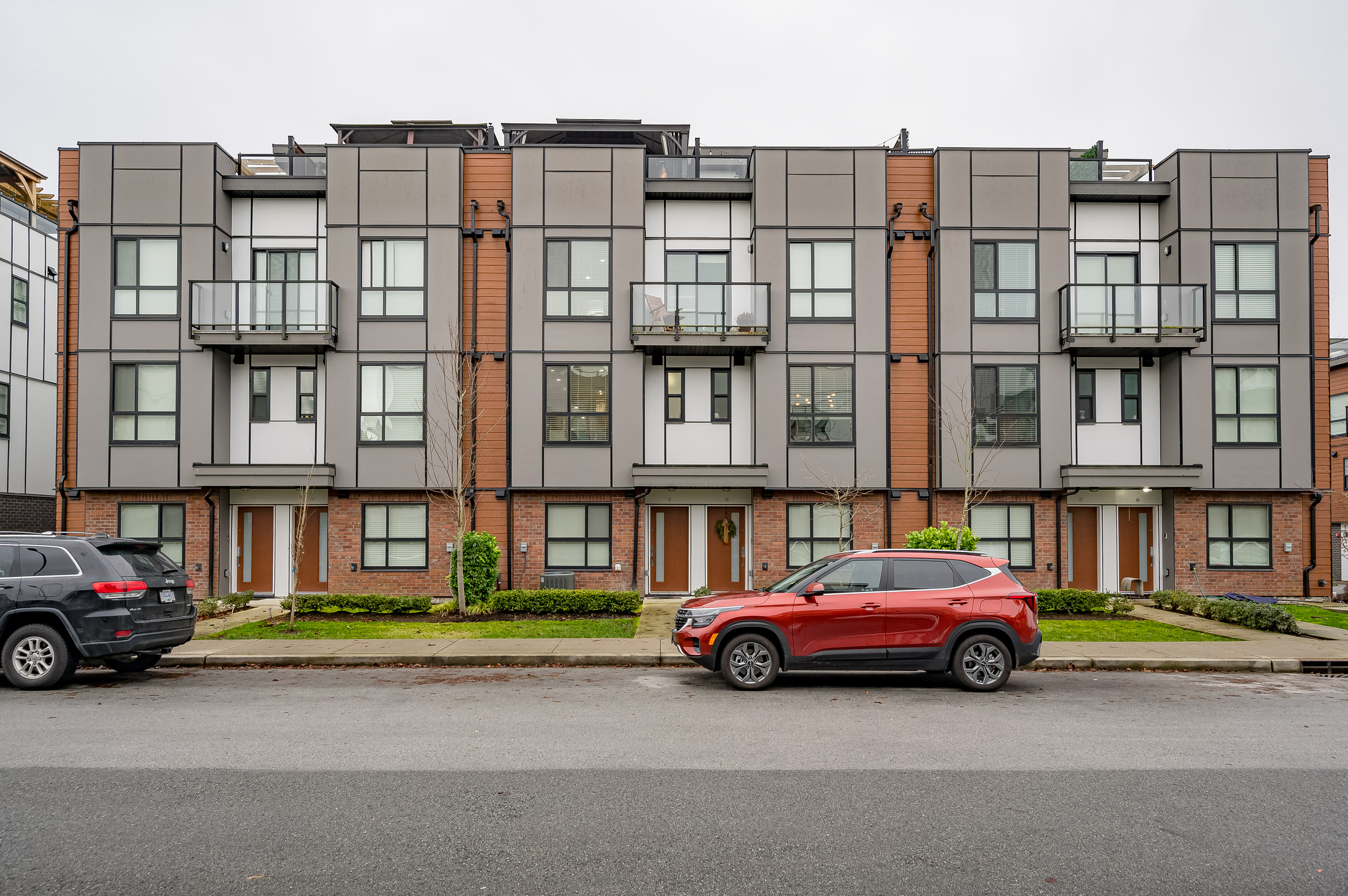 15 - 19760 55 Avenue, Langley