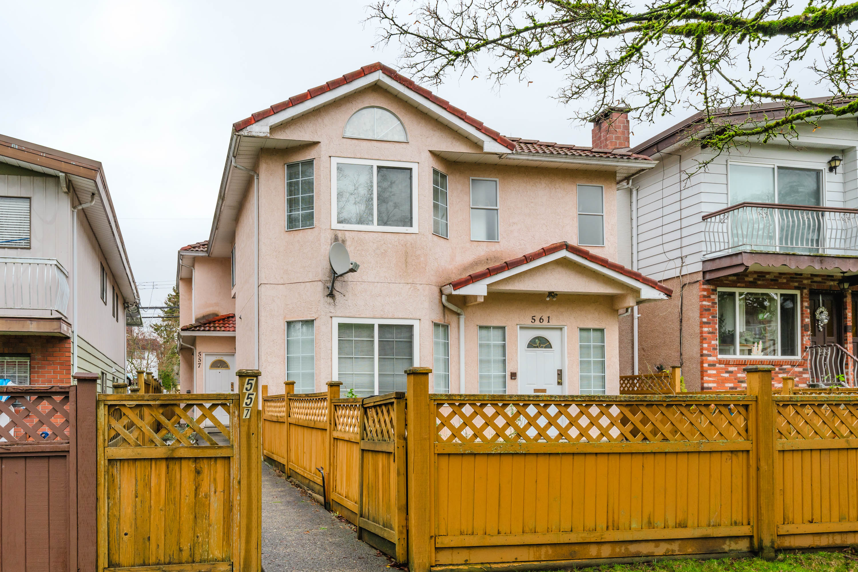 557 E 44 Avenue, Vancouver