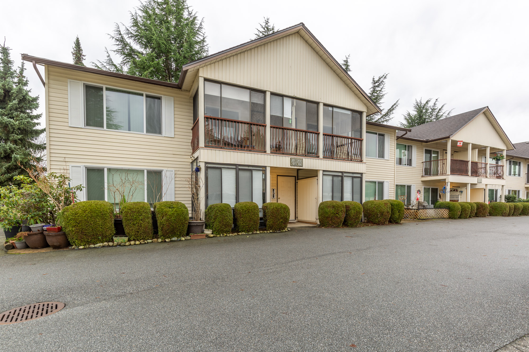 202 - 2853 Bourquin Cres West, Abbotsford