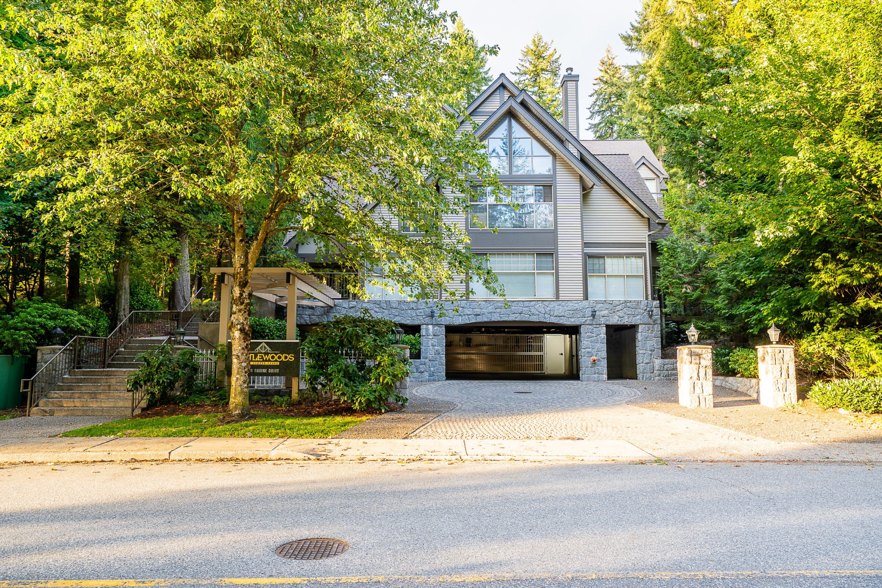 303 - 180 Ravine Drive, Port Moody