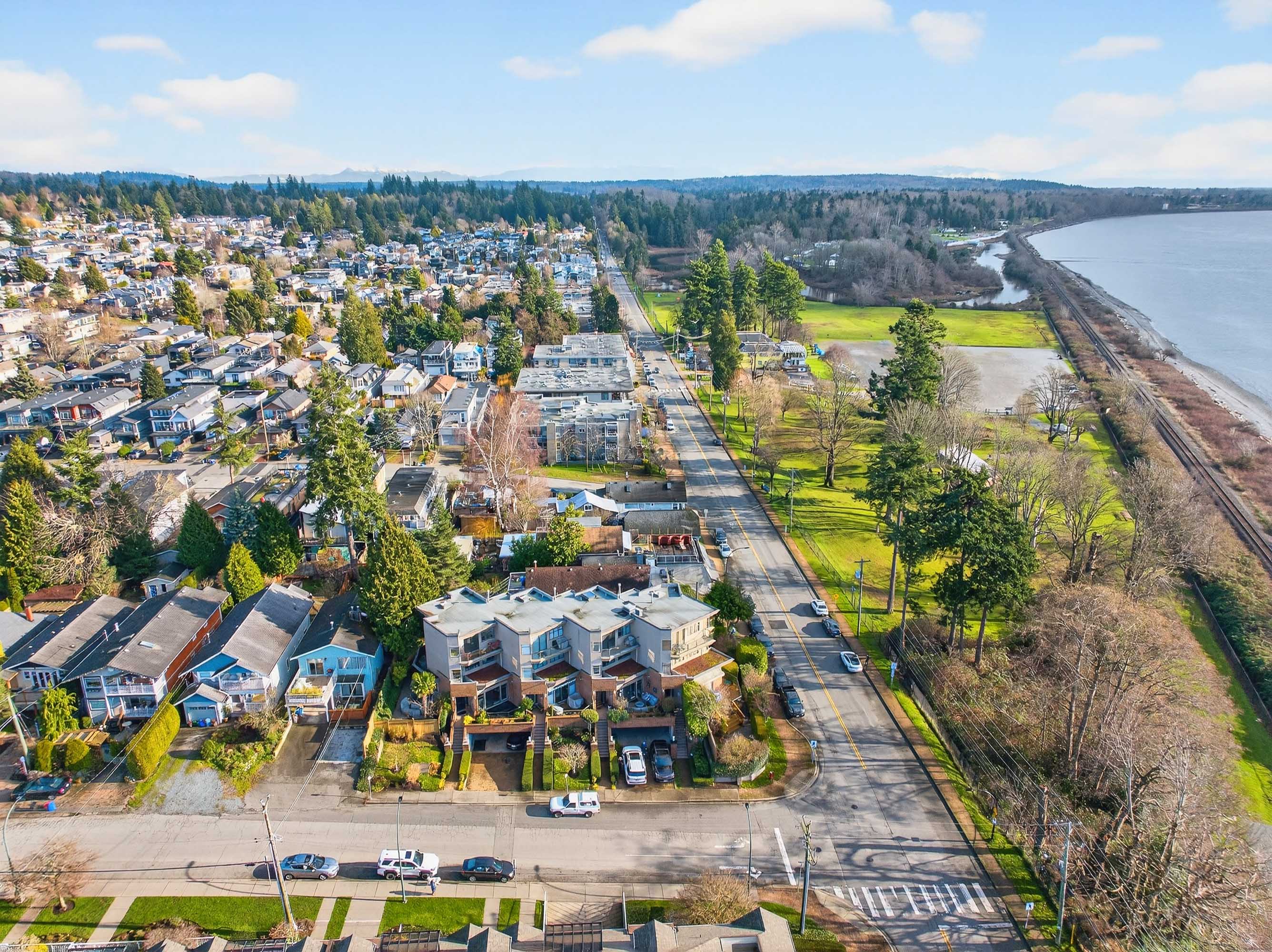 812 Maple Street, White Rock
