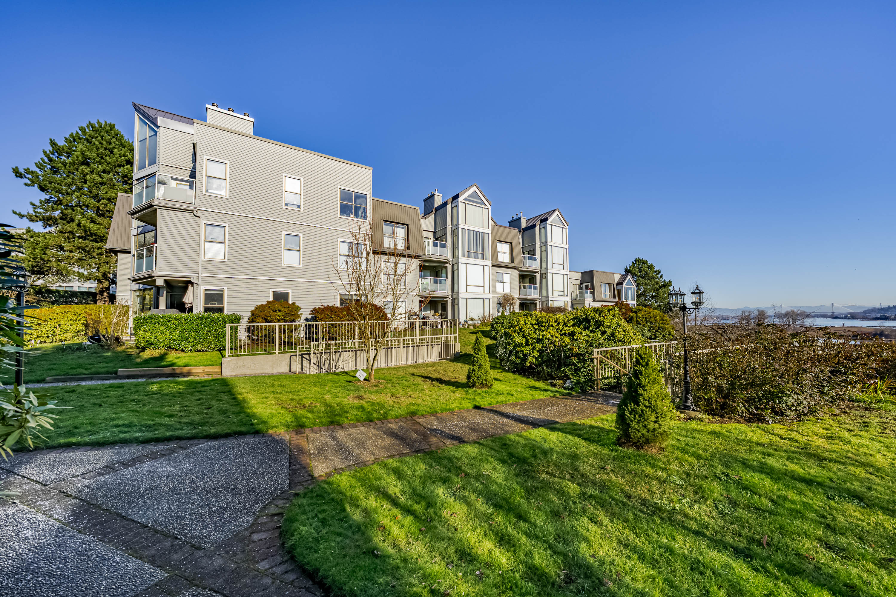 206 - 48 Richmond Street, New Westminster