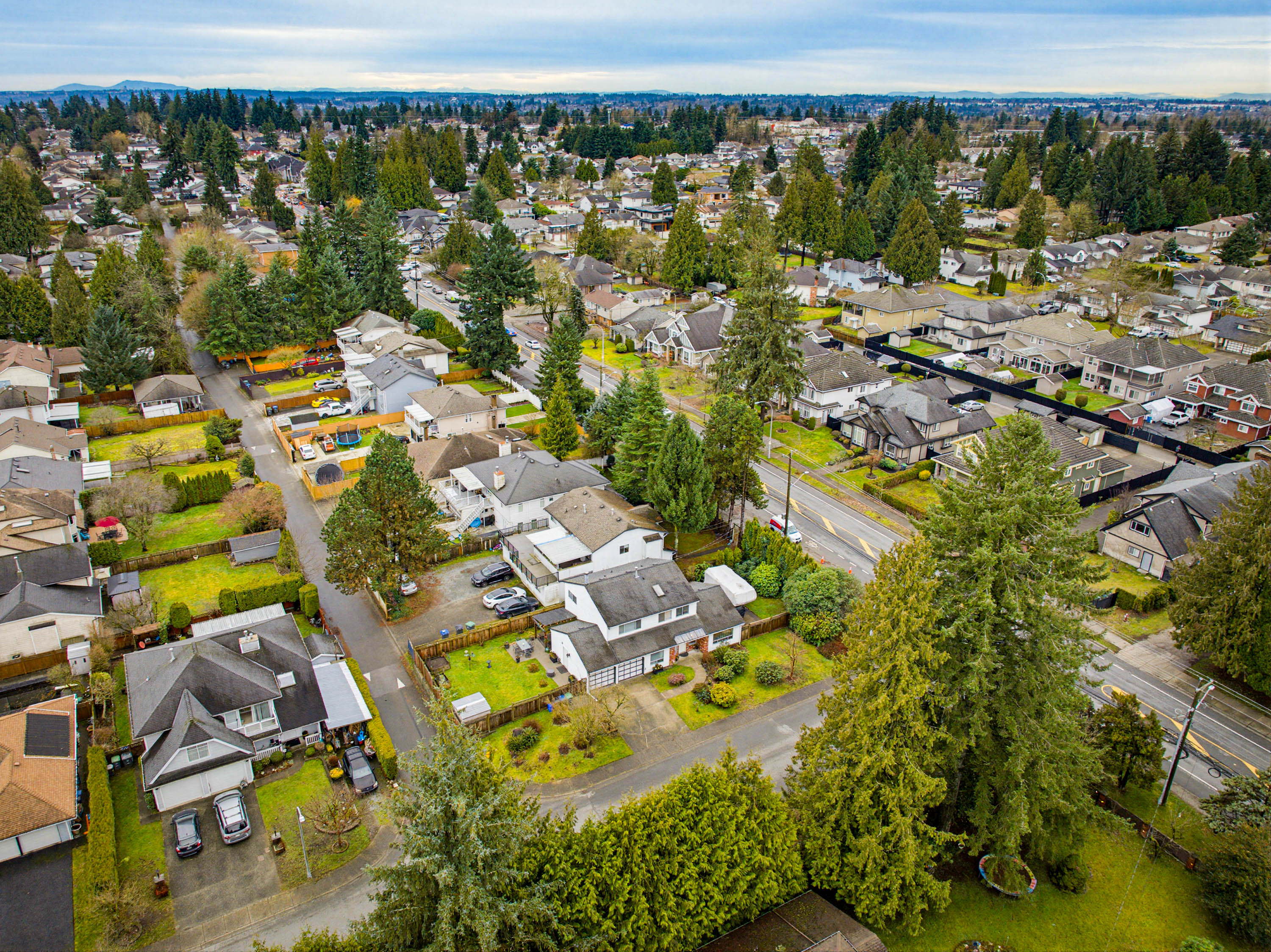 15618 93 Avenue, Surrey