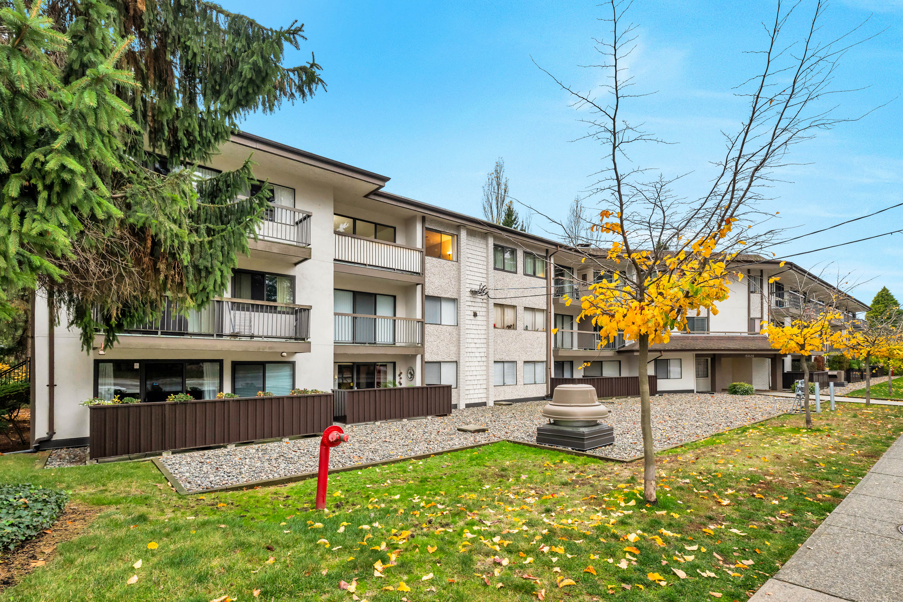 110 - 15020 North Bluff Road, White Rock