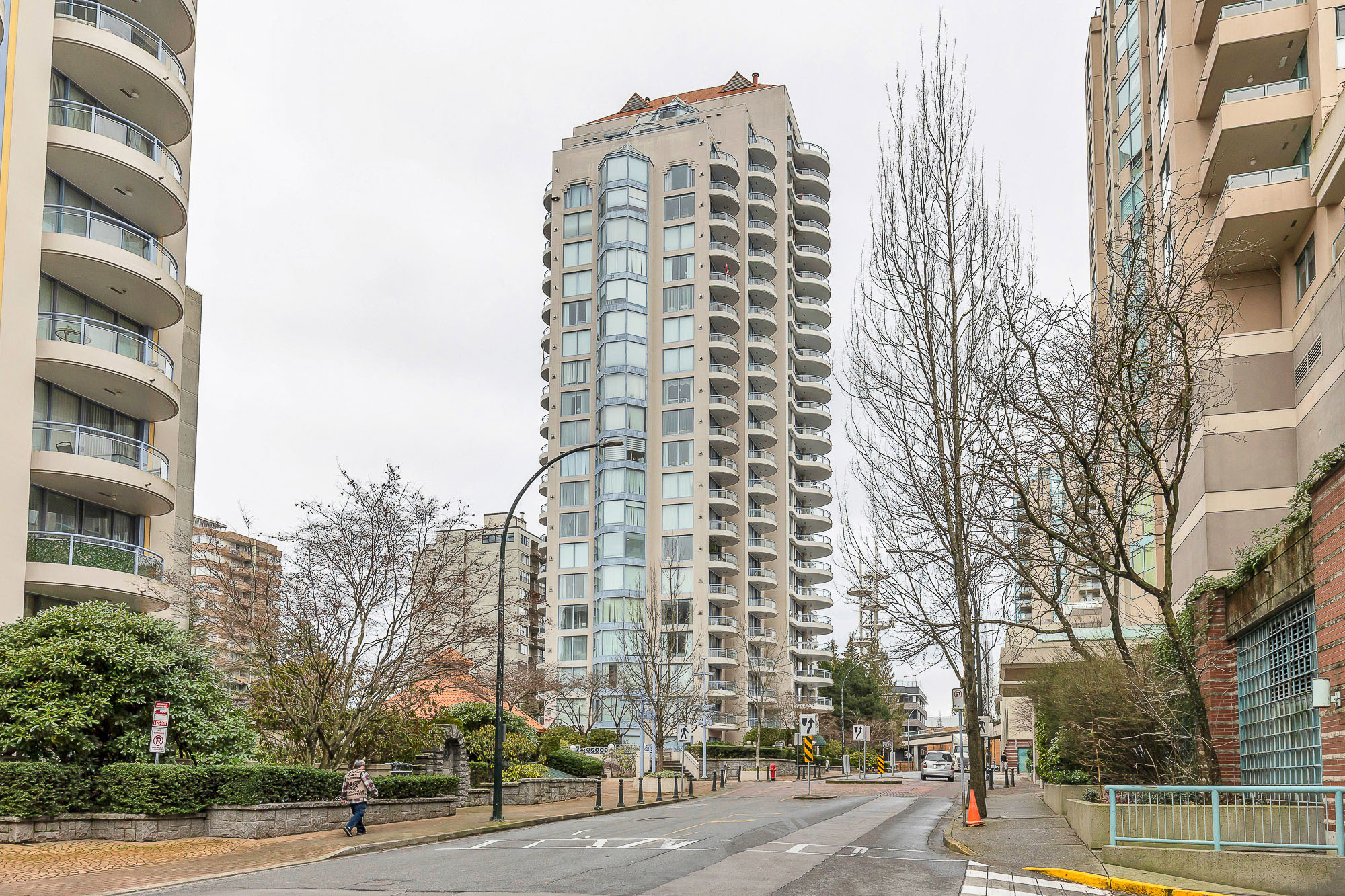 1904 - 719 Princess Street, New Westminster