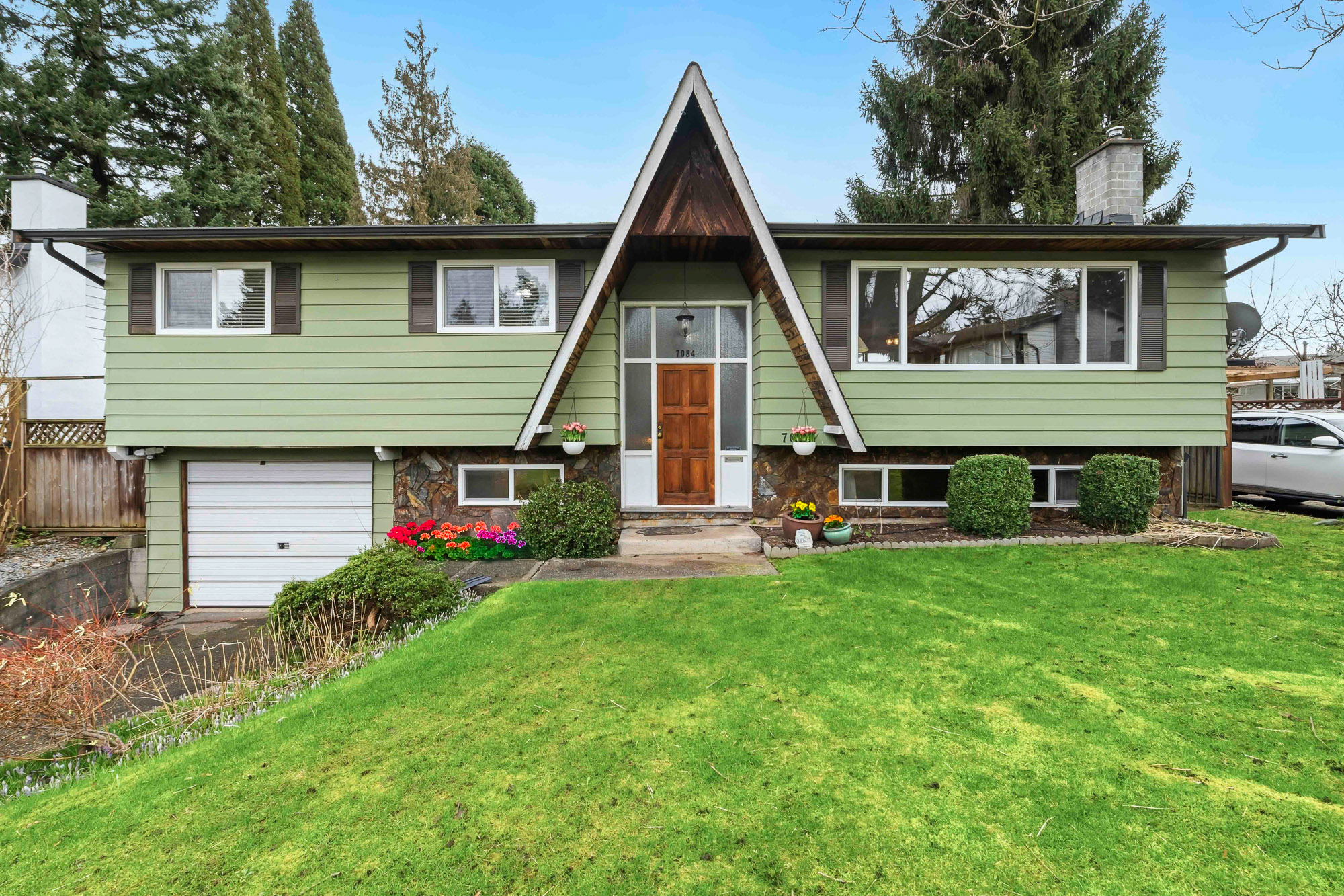 7084 Papuc Place North, Delta