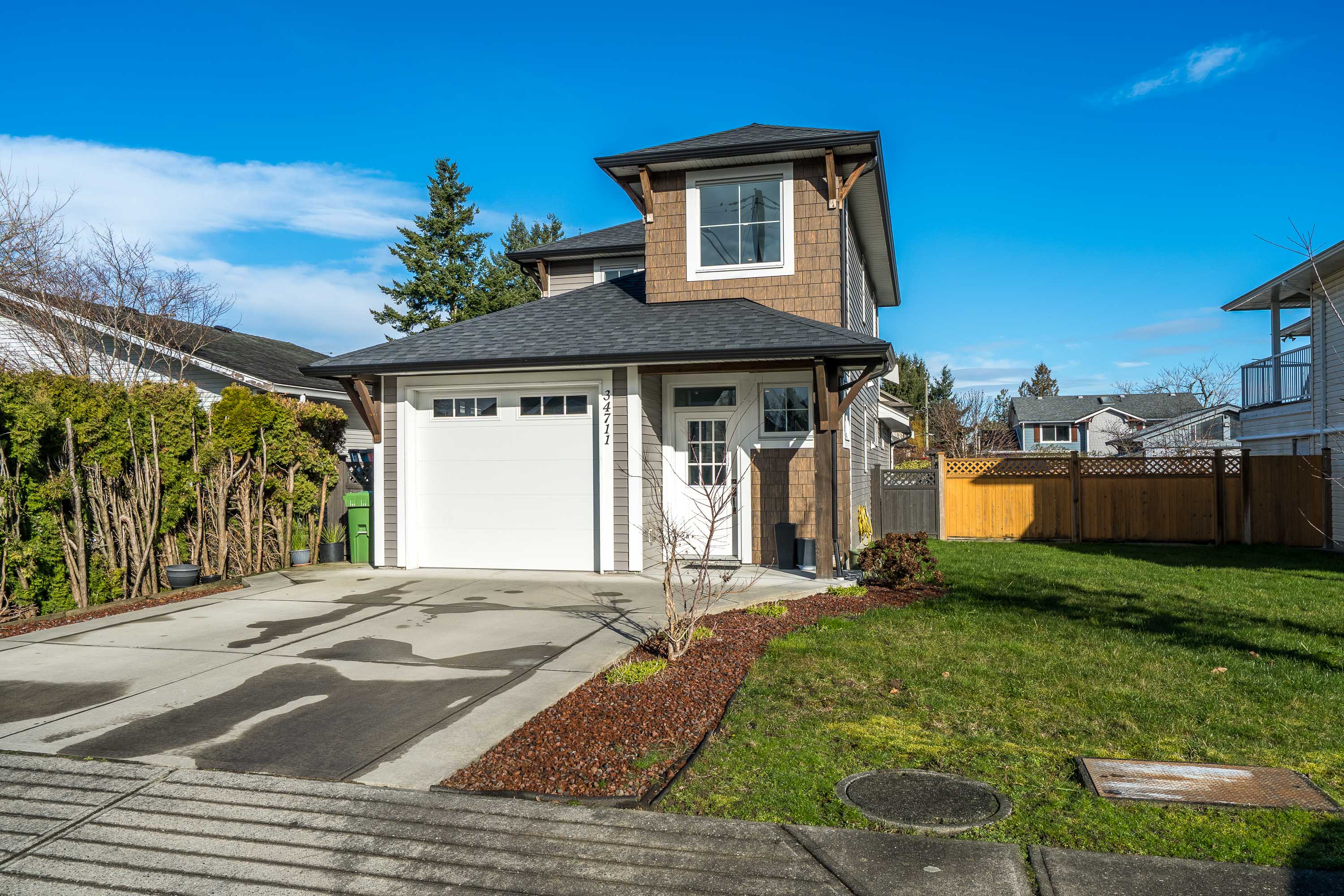 34711 2 Ave, AbbotsfordBC V2S 8C1Canada