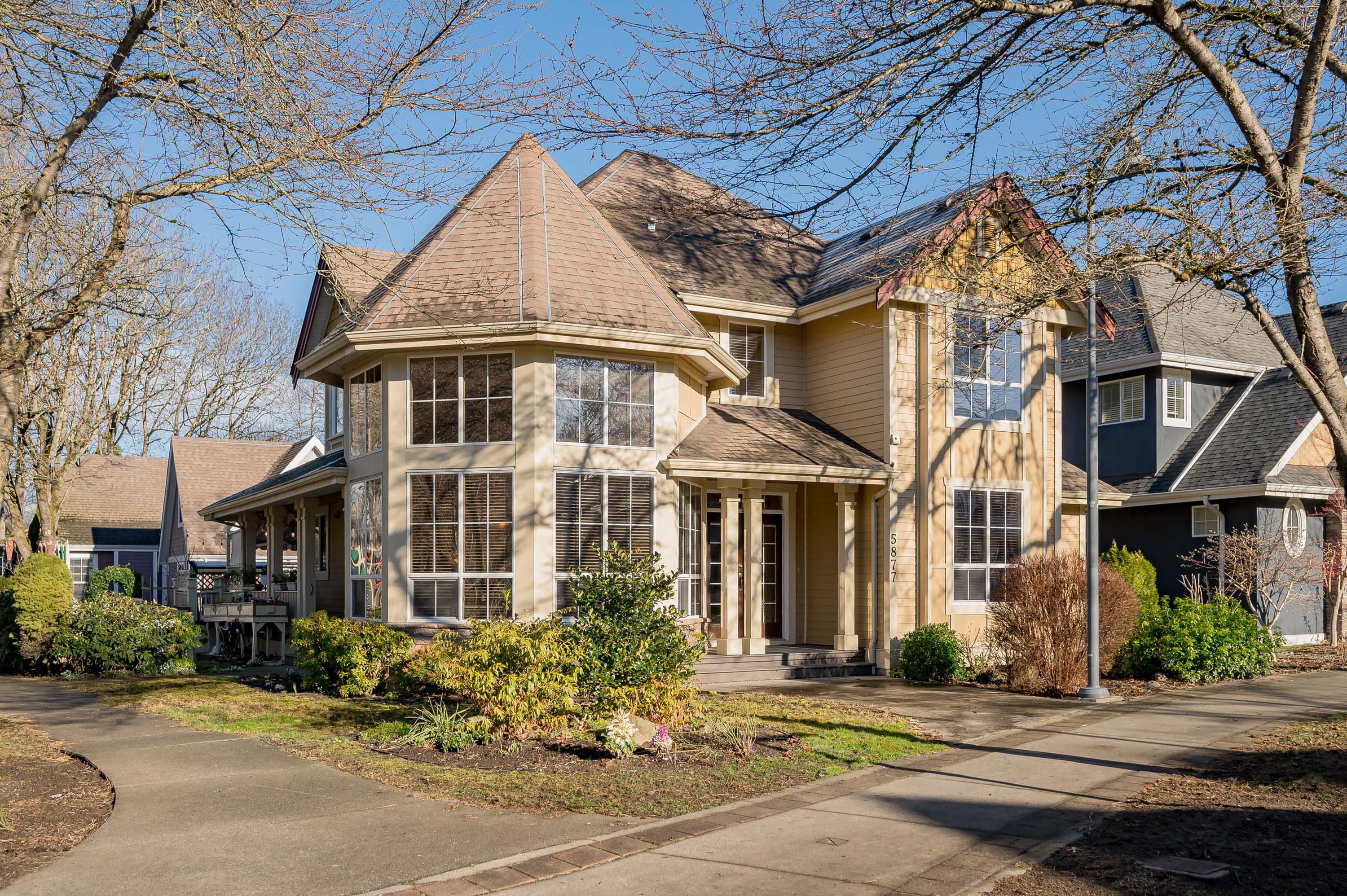 5877 Garrison Blvd, Chilliwack