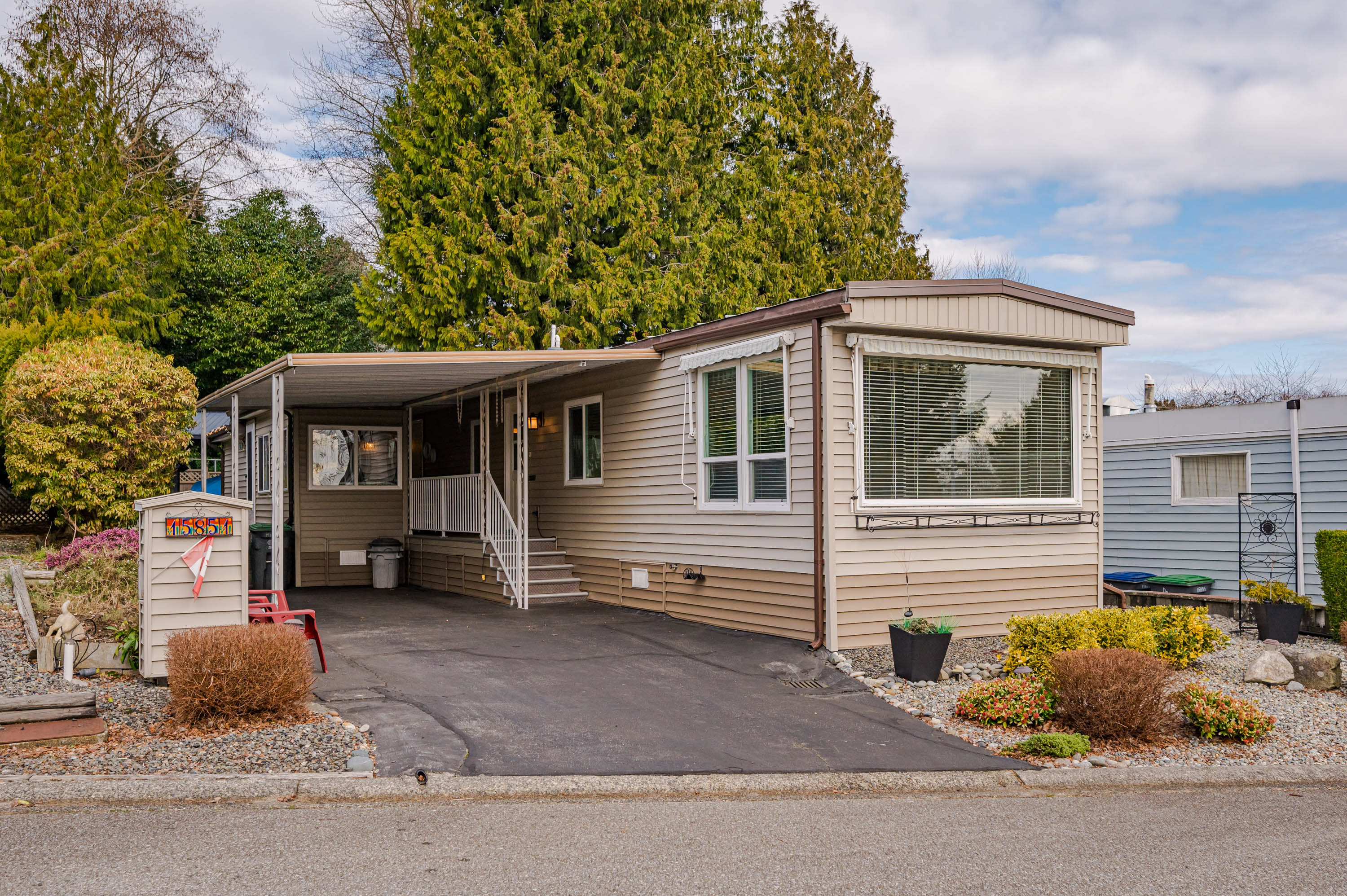 15851 Suffolk Road, Surrey