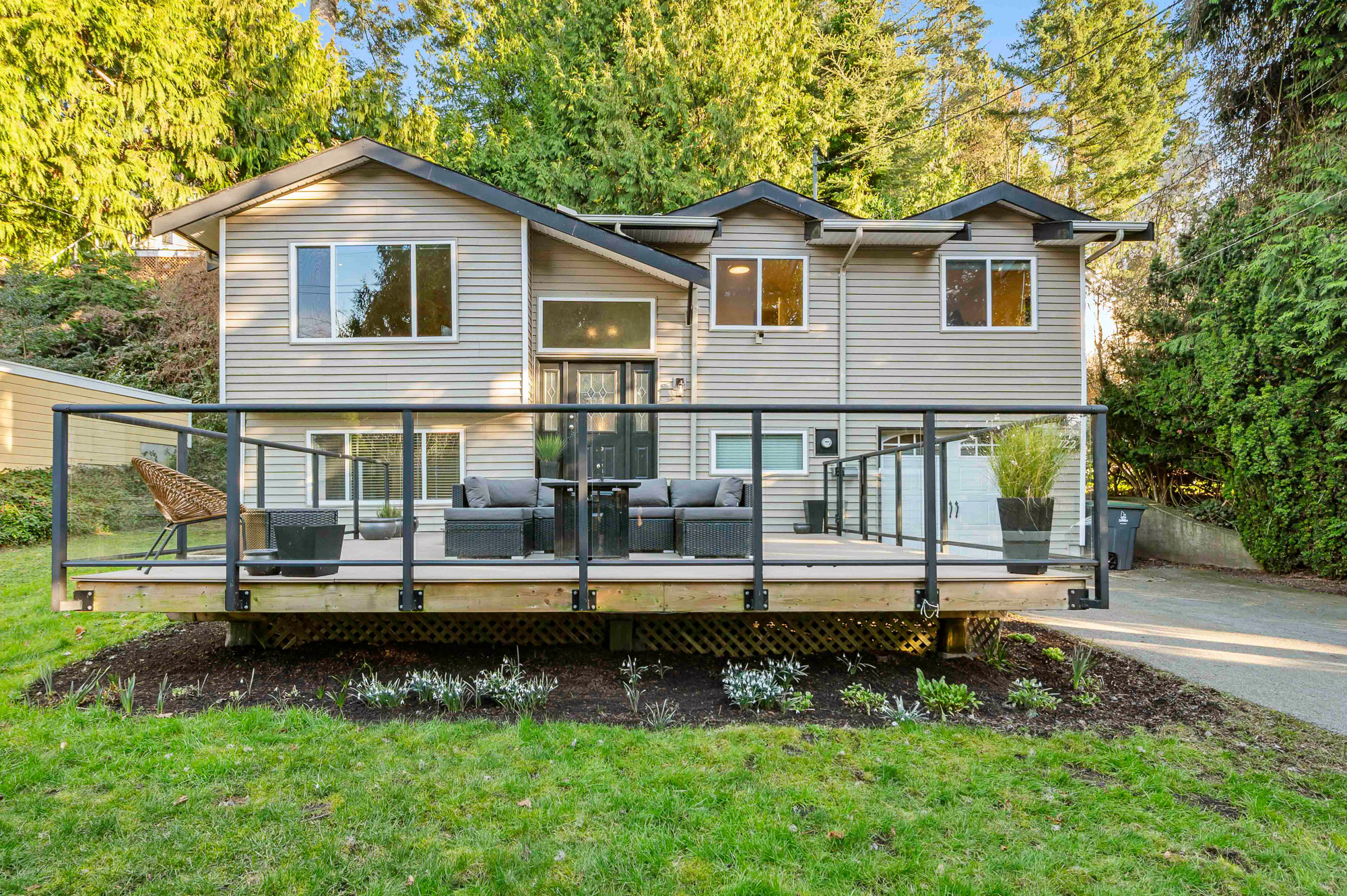 2722 Bayview Street, Surrey