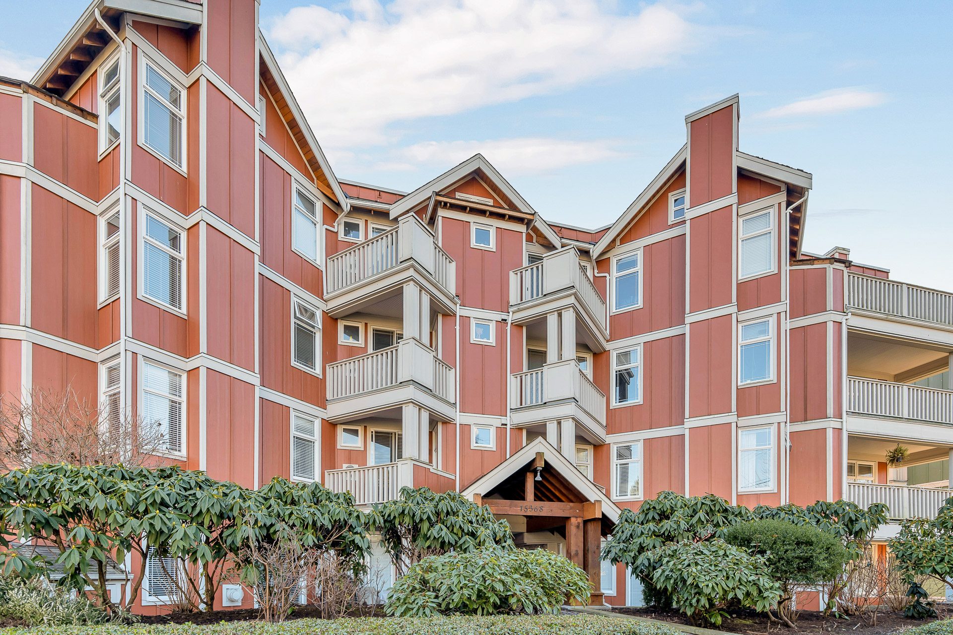 209 - 15368 16A Avenue, South Surrey