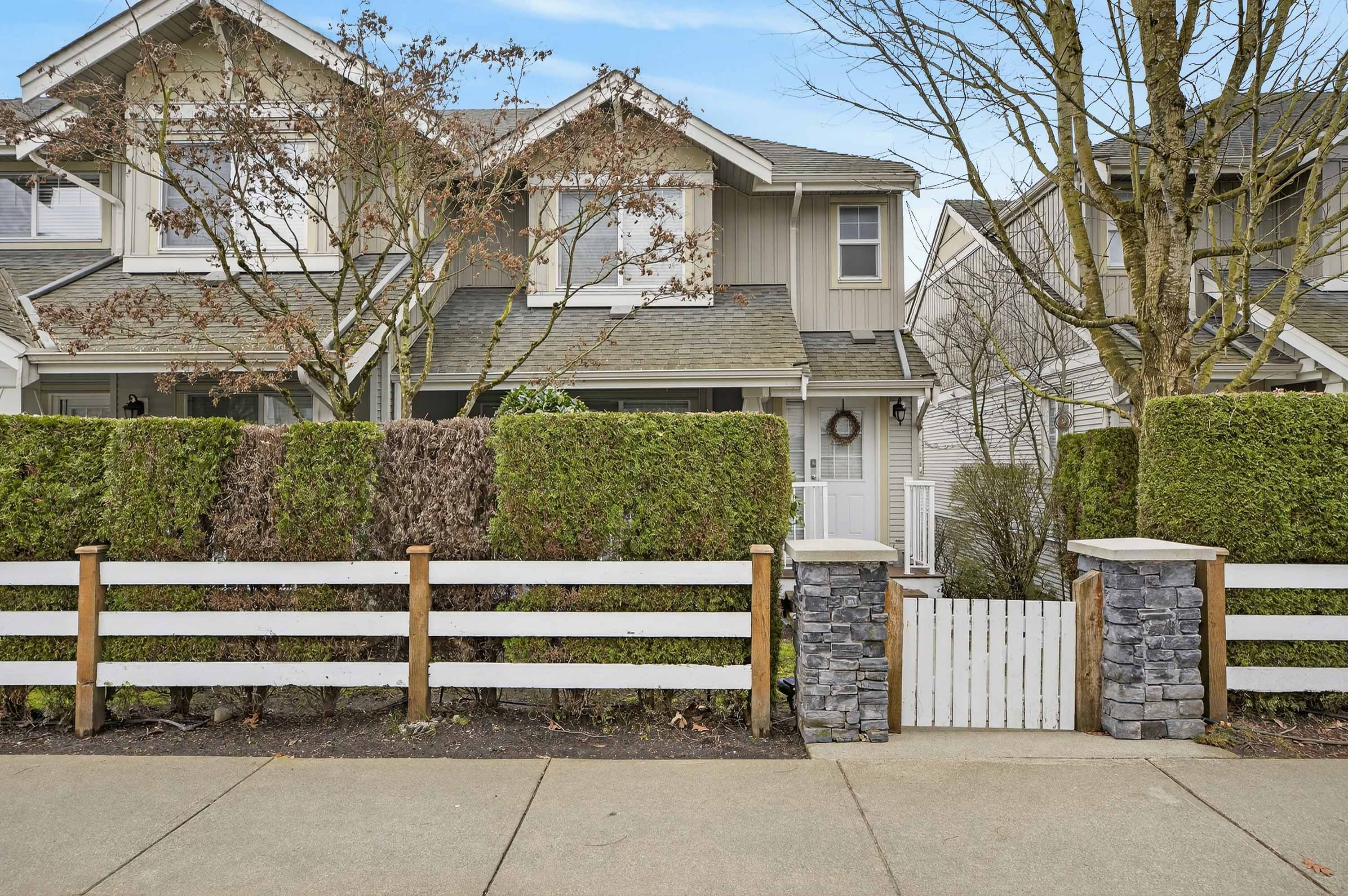 13 - 6568 193B Street, Surrey