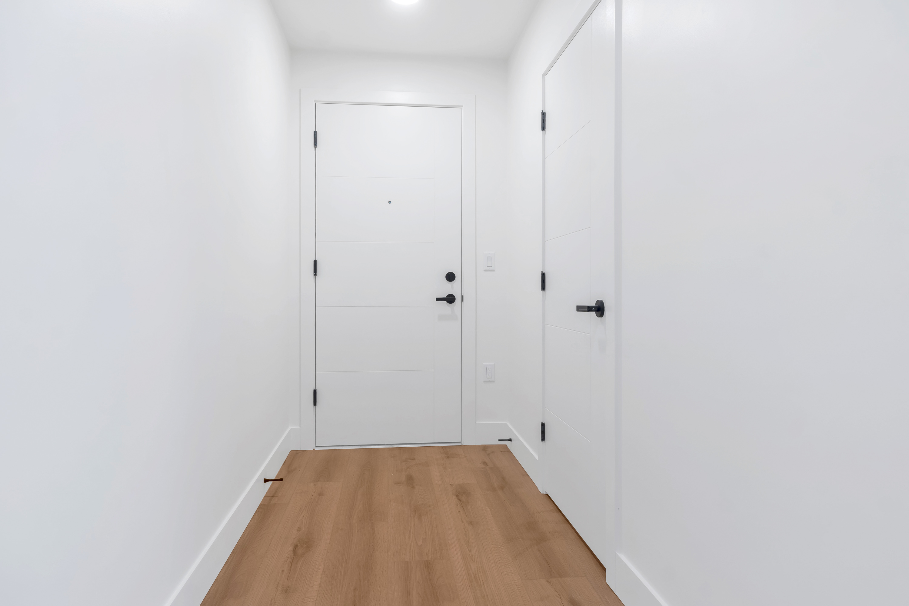 618 - 20769 Fraser Highway, Langley