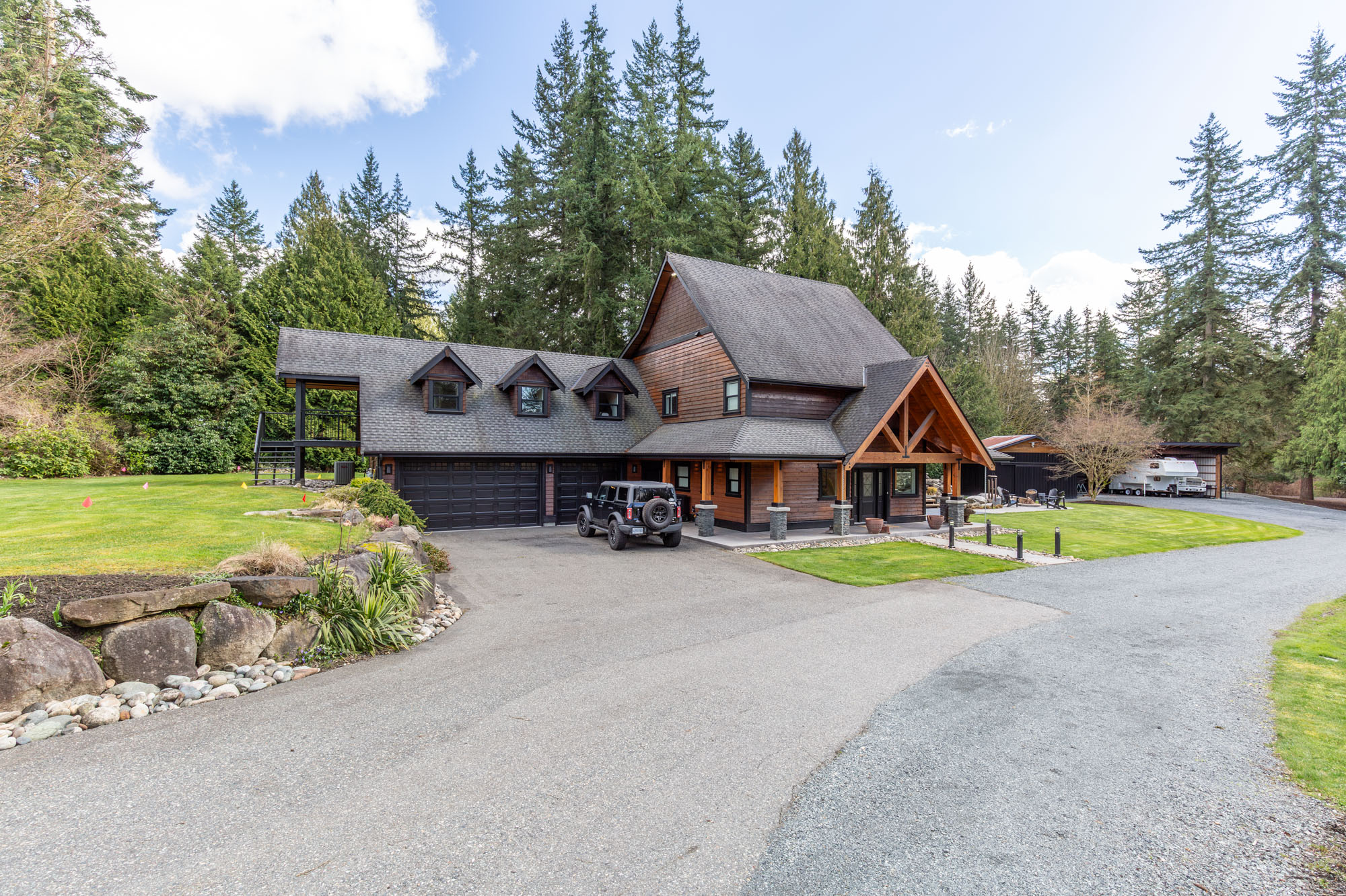 20078 27 Avenue, Langley