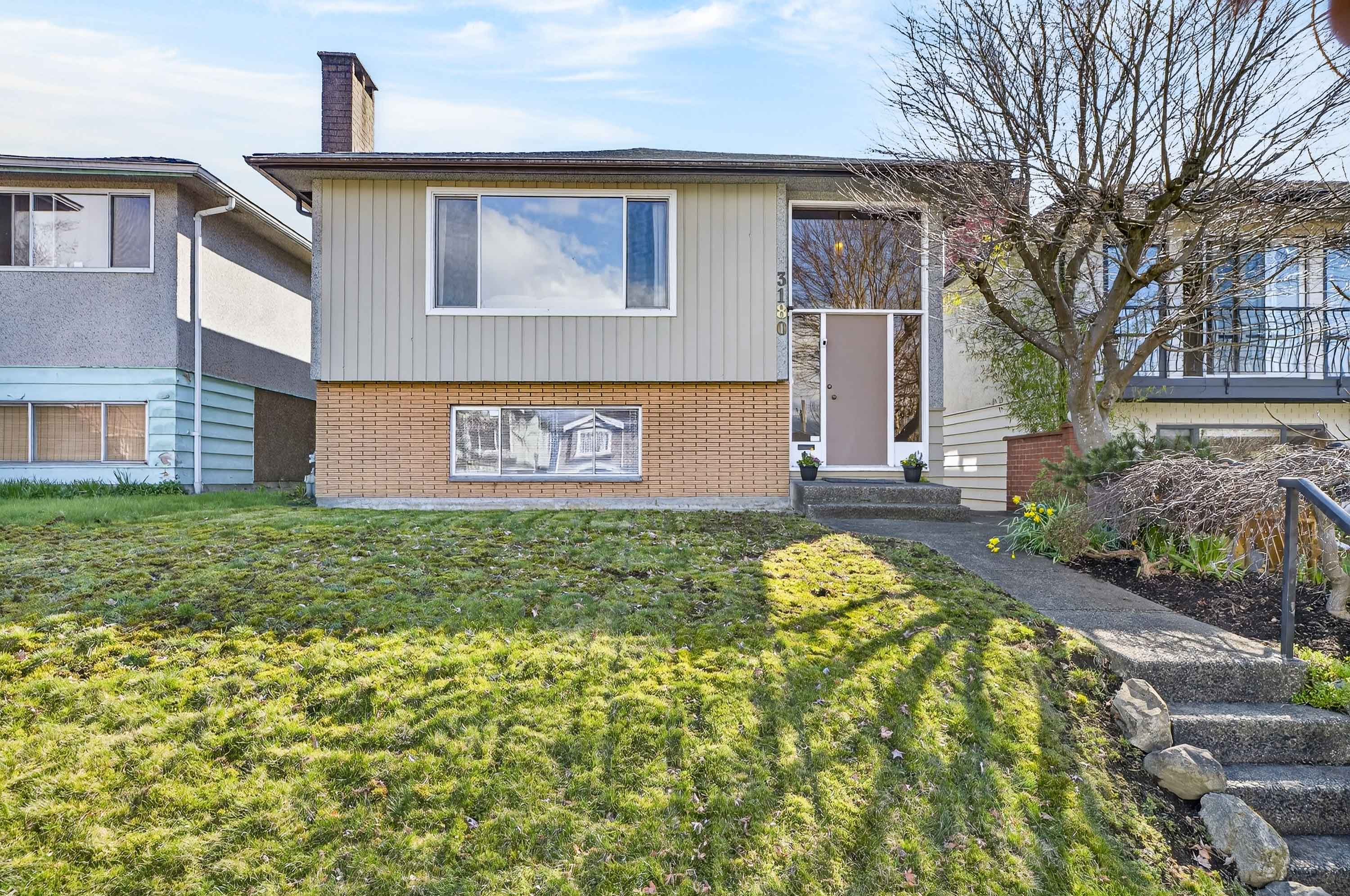 3180 East 3rd Avenue, Vancouver