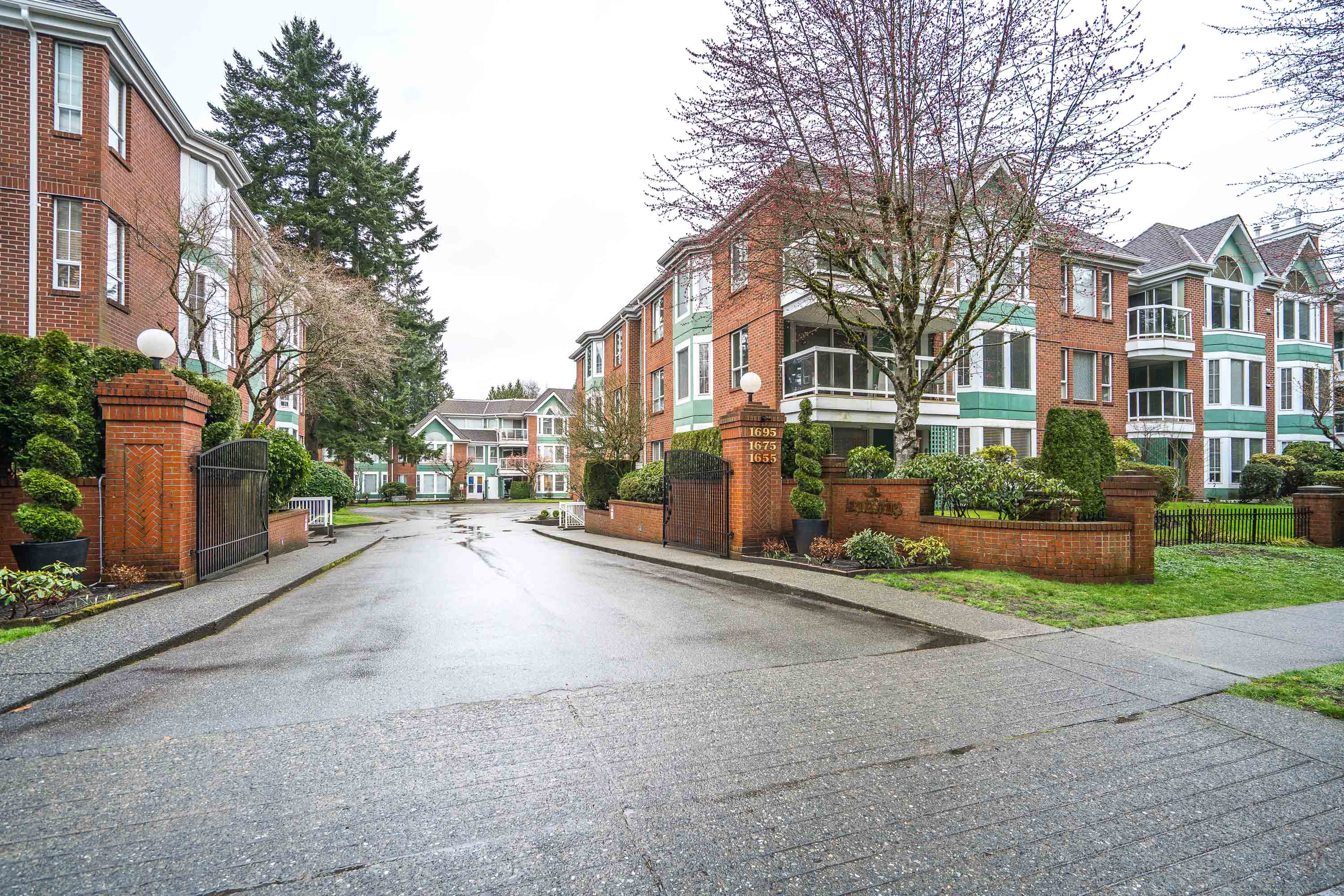 108 - 1675 Augusta Avenue, Burnaby