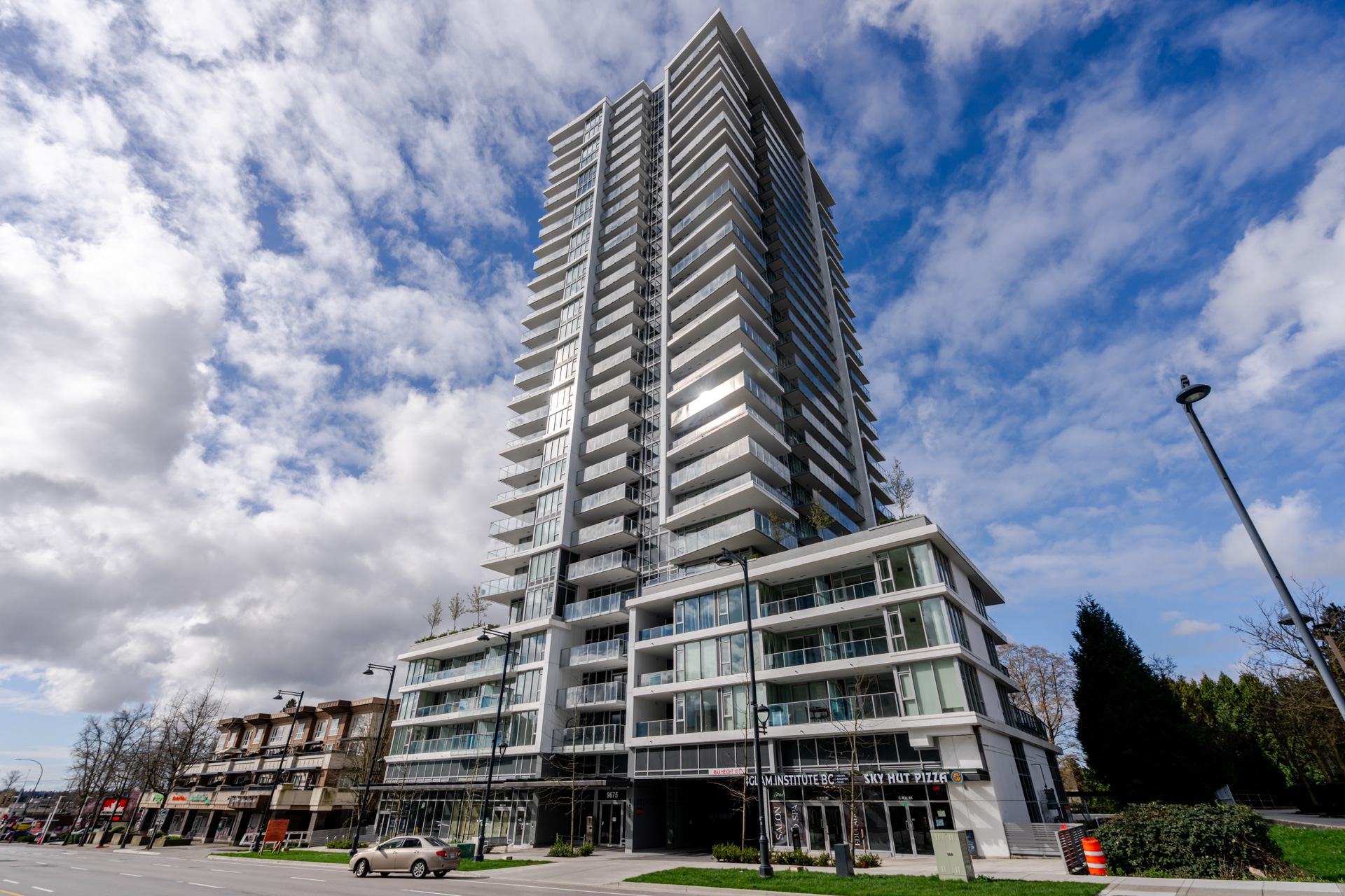1607 - 9675 King George Blvd, Surrey