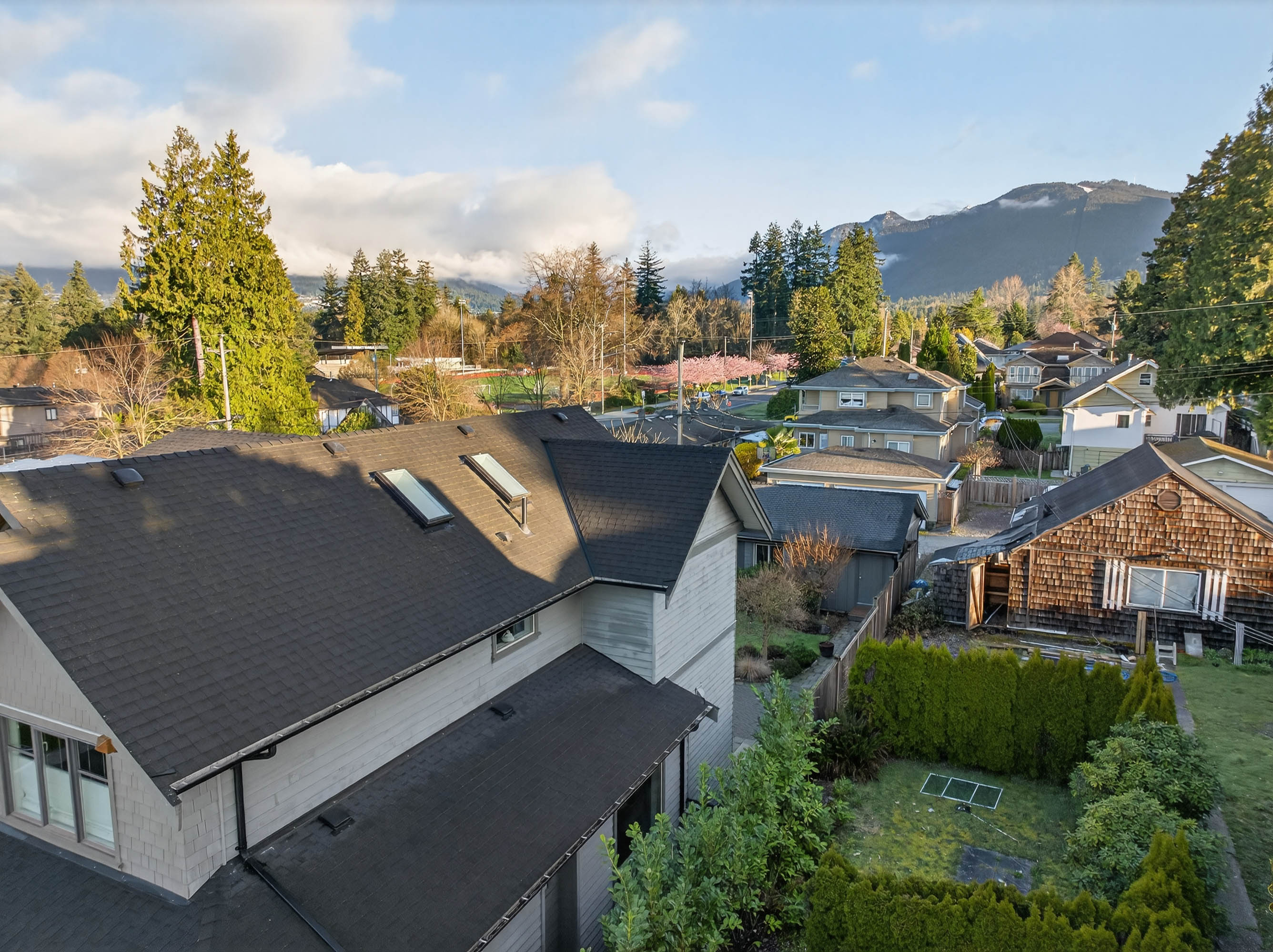 352 W 15th Street, North Vancouver