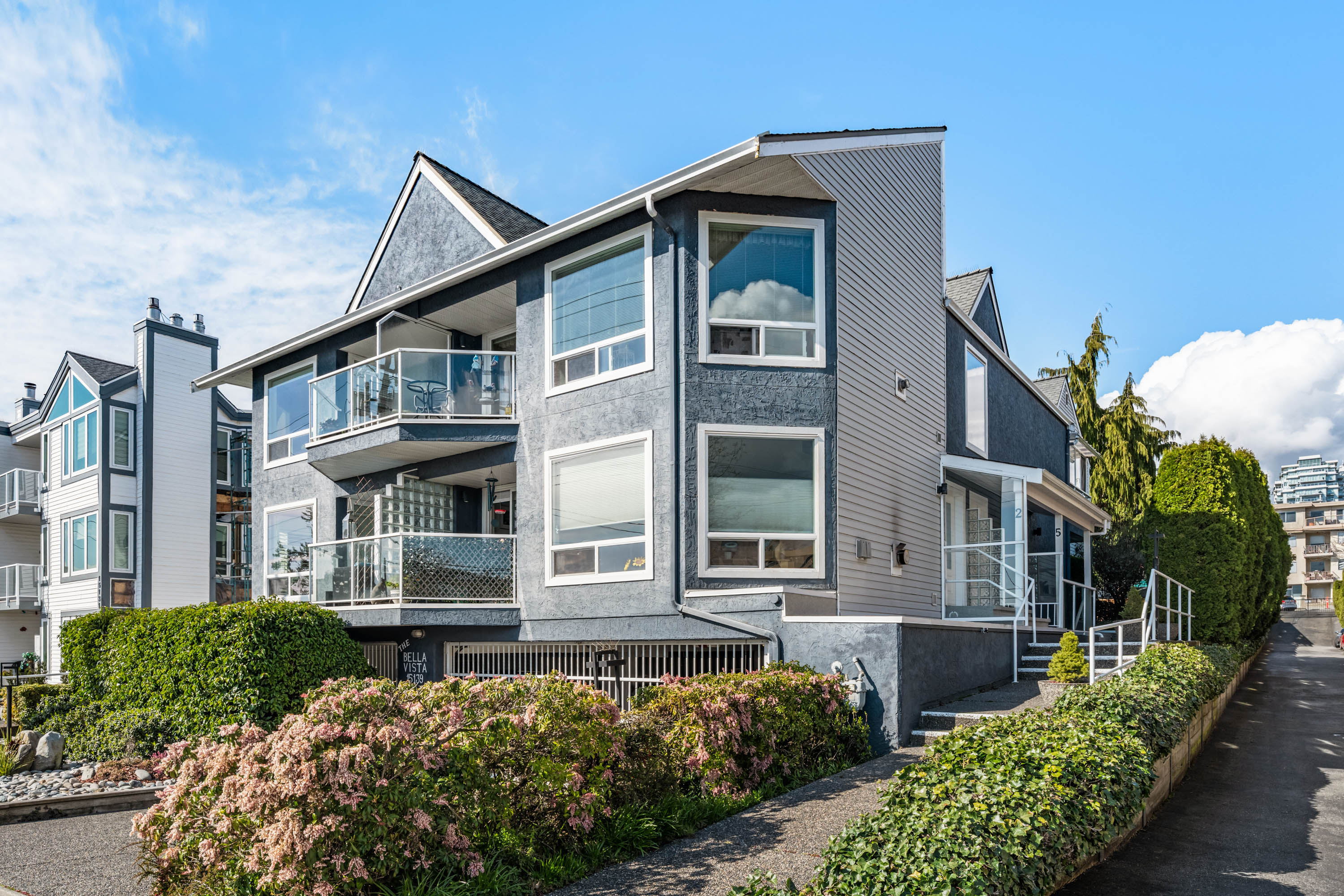 4 - 15139 Buena Vista Avenue, White Rock