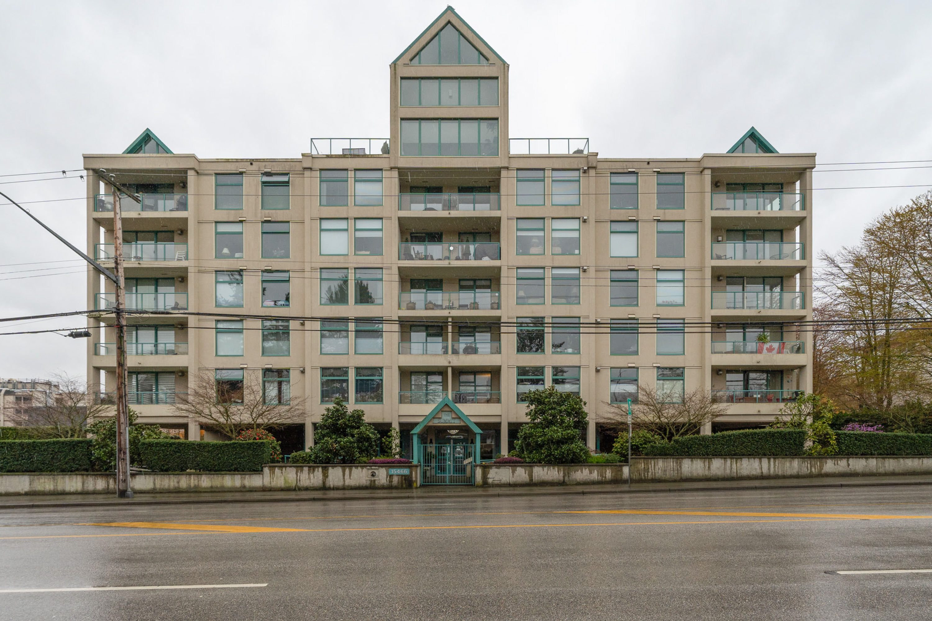 303 - 15466 North Bluff Road, White Rock