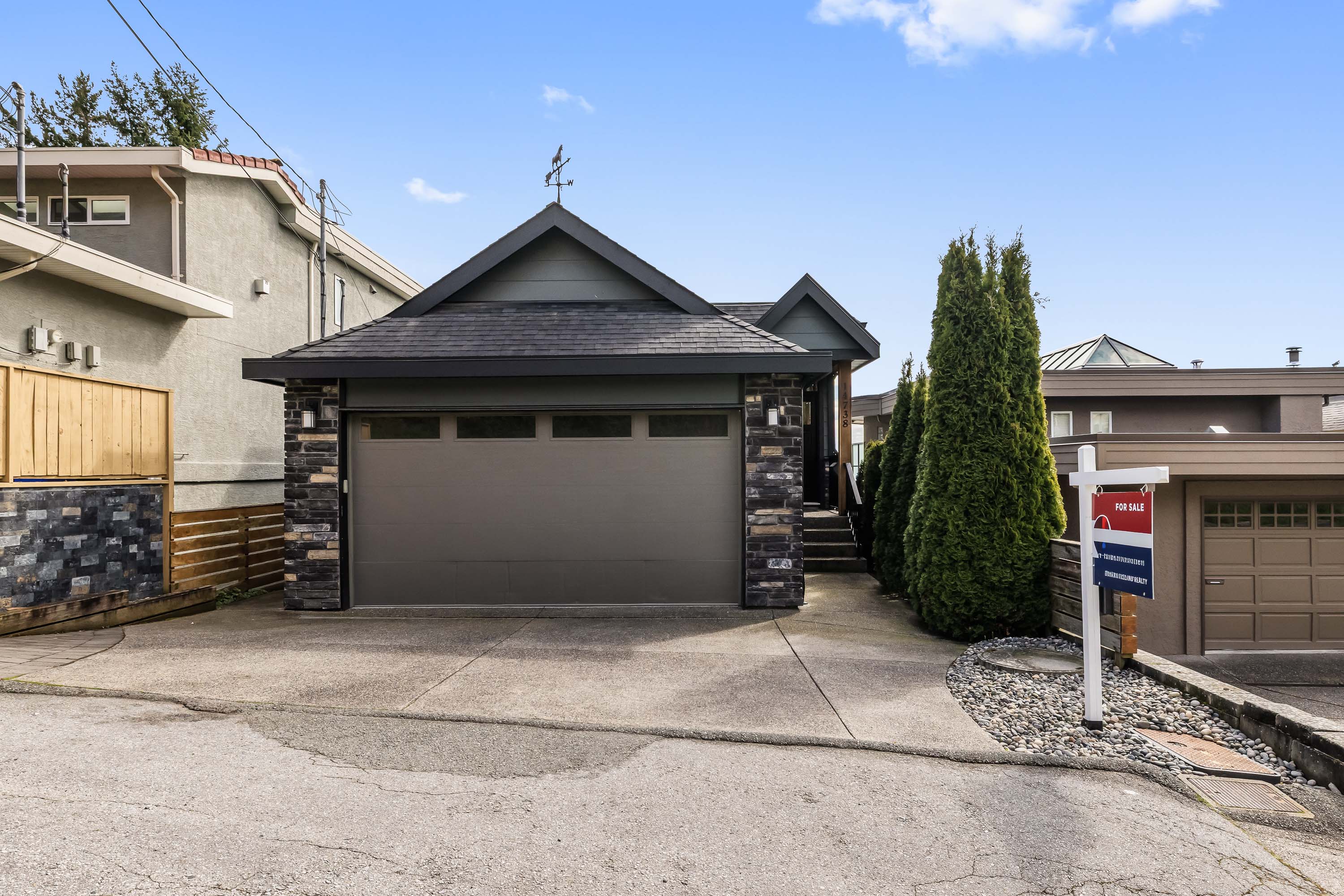 14738 McDonald Avenue, White Rock